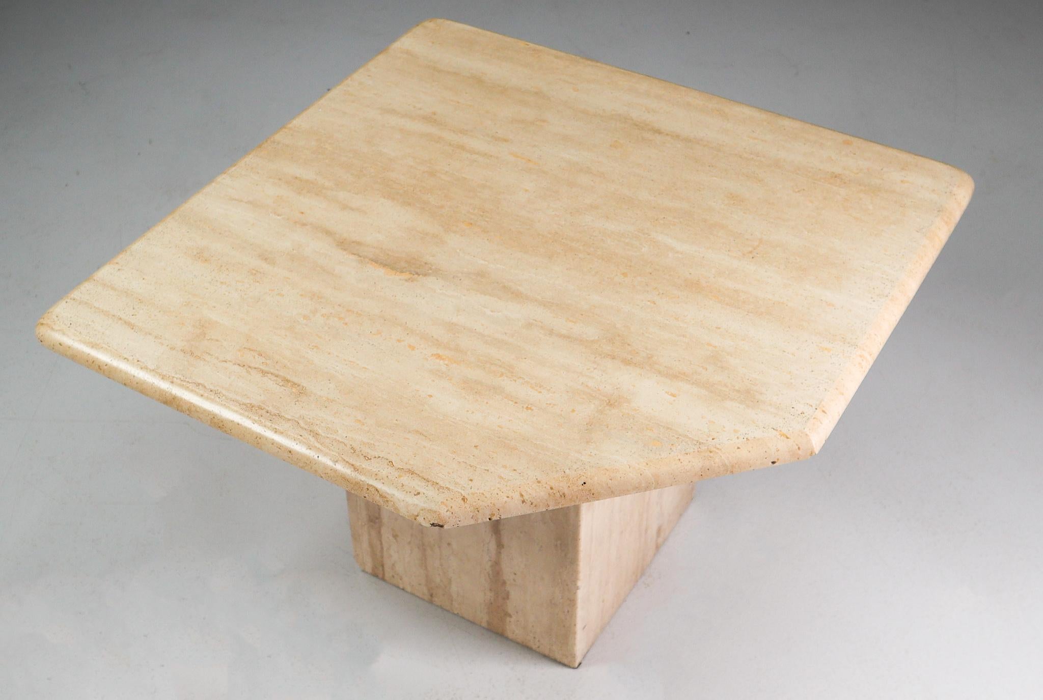 Post-Modern Travertine Side/Coffee Table, Italy, 1970s For Sale 2