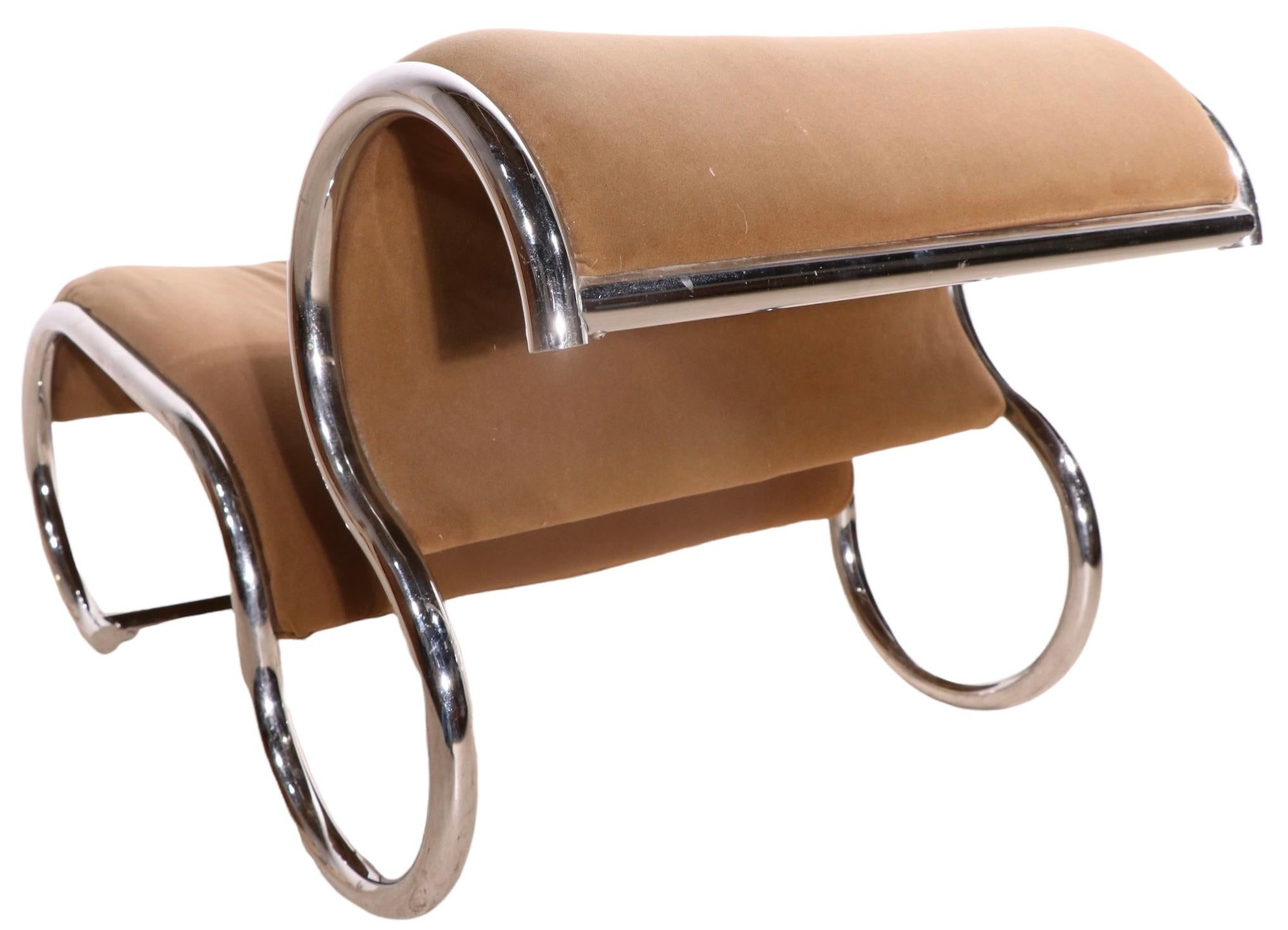 Postmoderno Sedia da salotto post moderna tubolare cromata Chaise Lounge Ca. 1970's in vendita