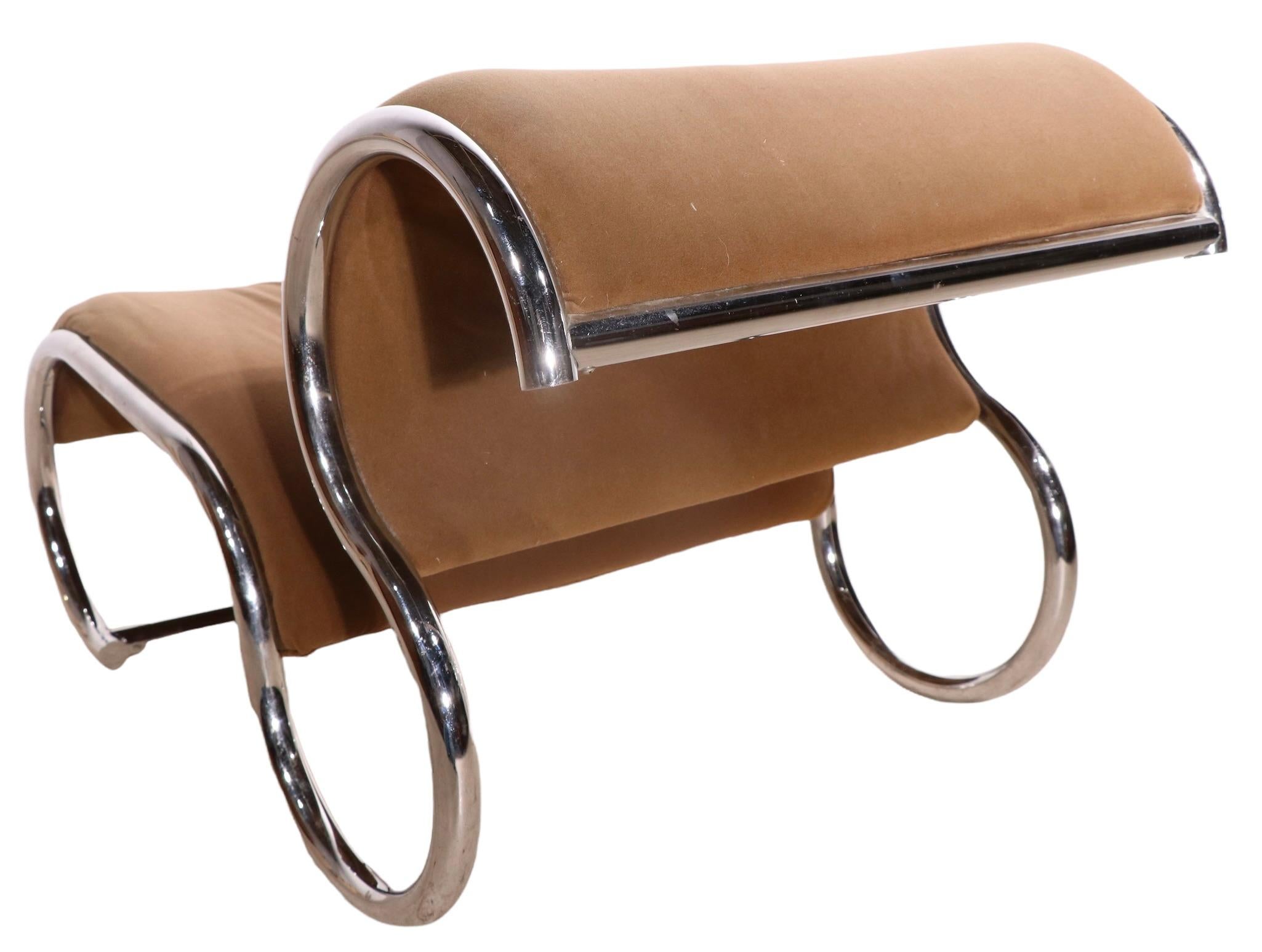 italien  Chaise longue tubulaire chromée postmoderne des années 1970  en vente