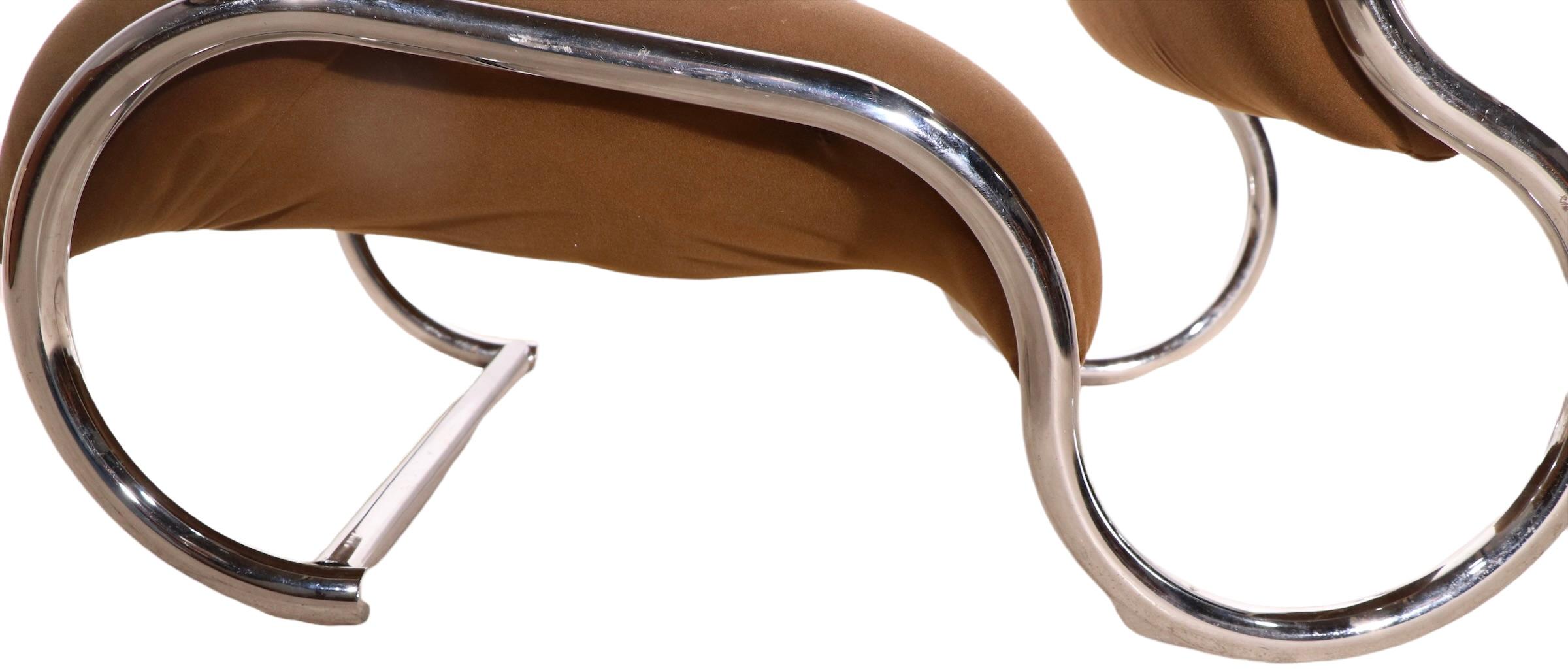 Sedia da salotto post moderna tubolare cromata Chaise Lounge Ca. 1970's In condizioni buone in vendita a New York, NY