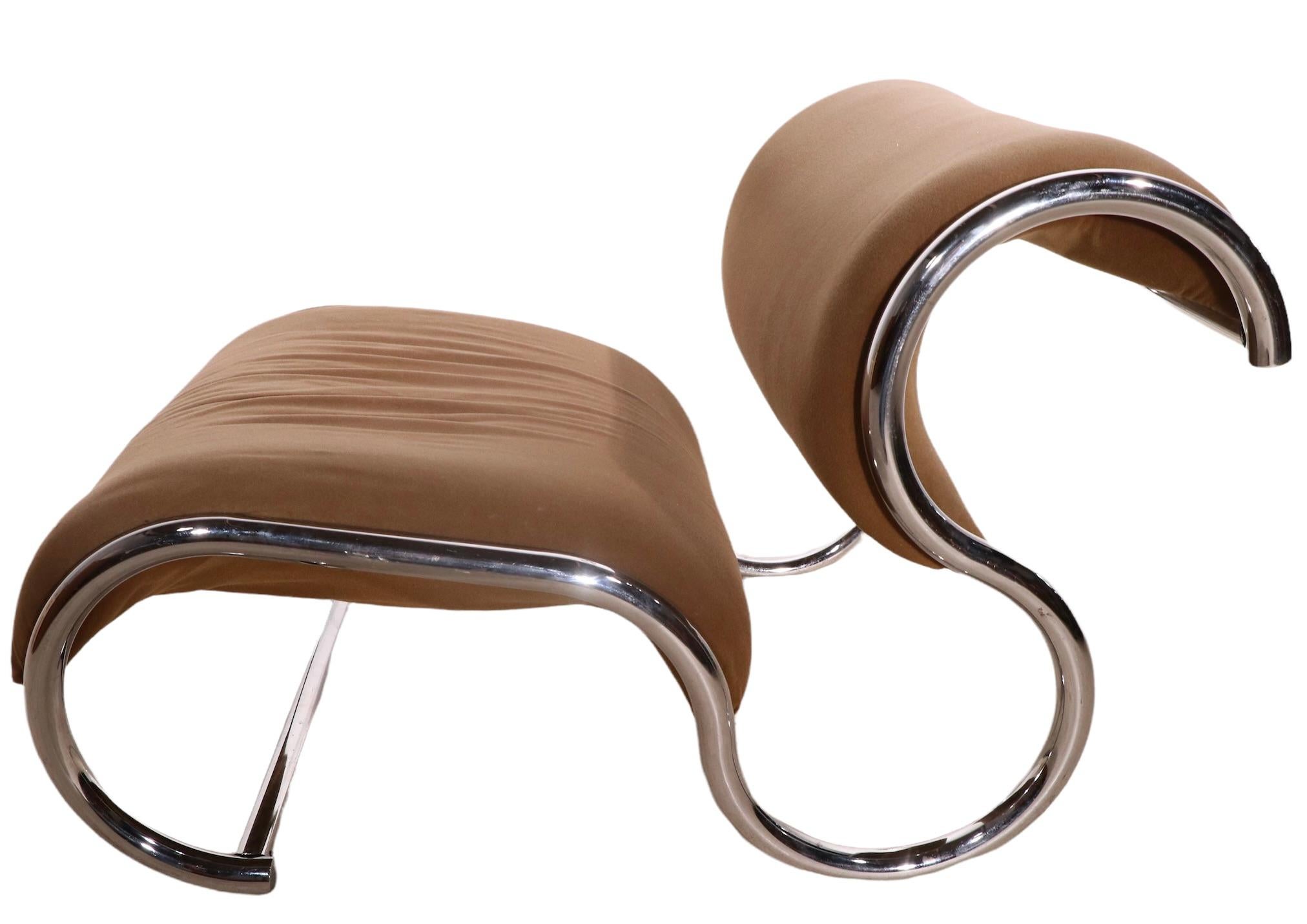 Fin du 20e siècle  Chaise longue tubulaire chromée postmoderne des années 1970  en vente