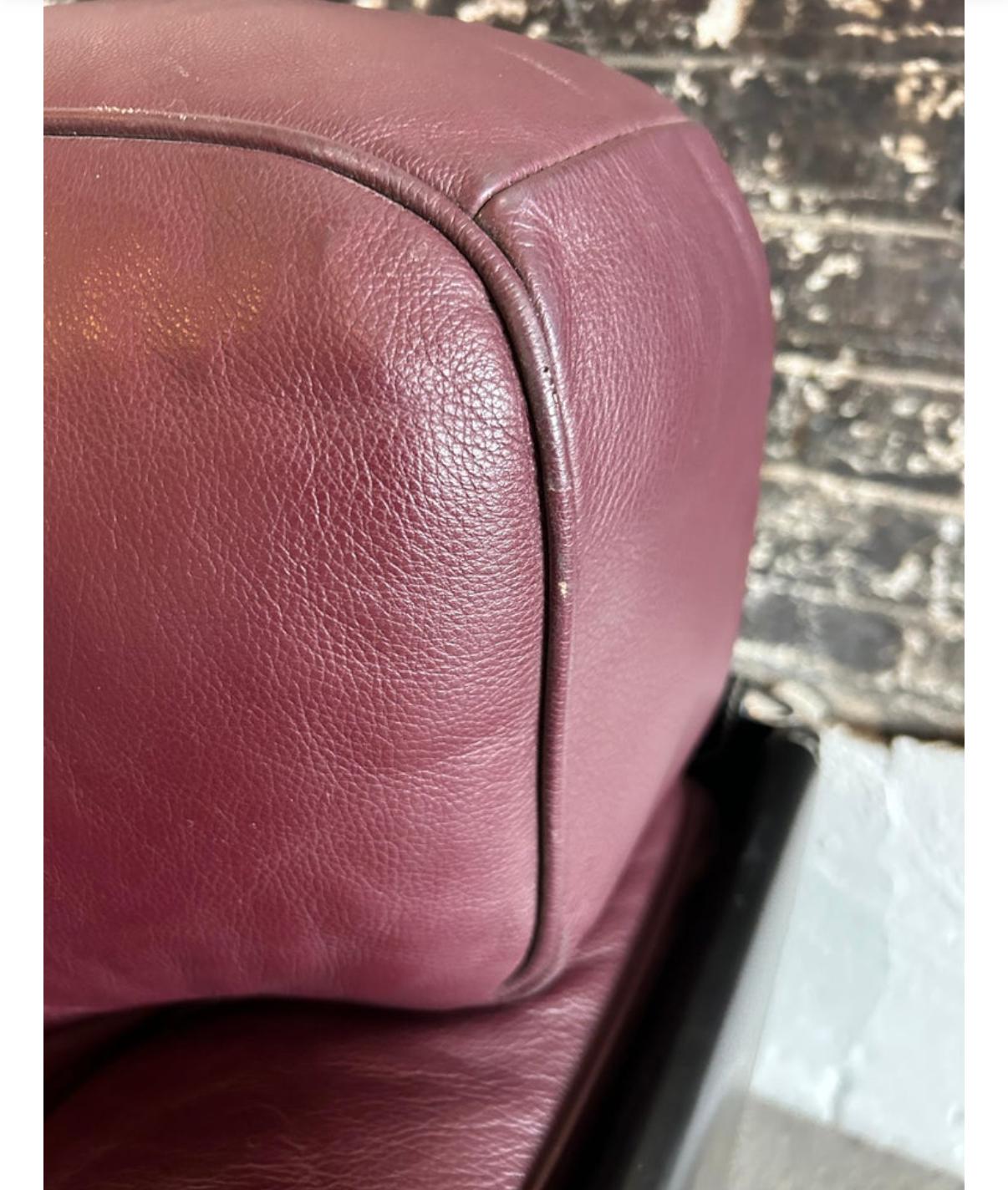 Post modern twice Leather Lounge Chair by Pierluigi Cerri Poltrona Frau In Good Condition For Sale In Brooklyn, NY