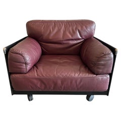 Post modern twice Leather Lounge Chair by Pierluigi Cerri Poltrona Frau