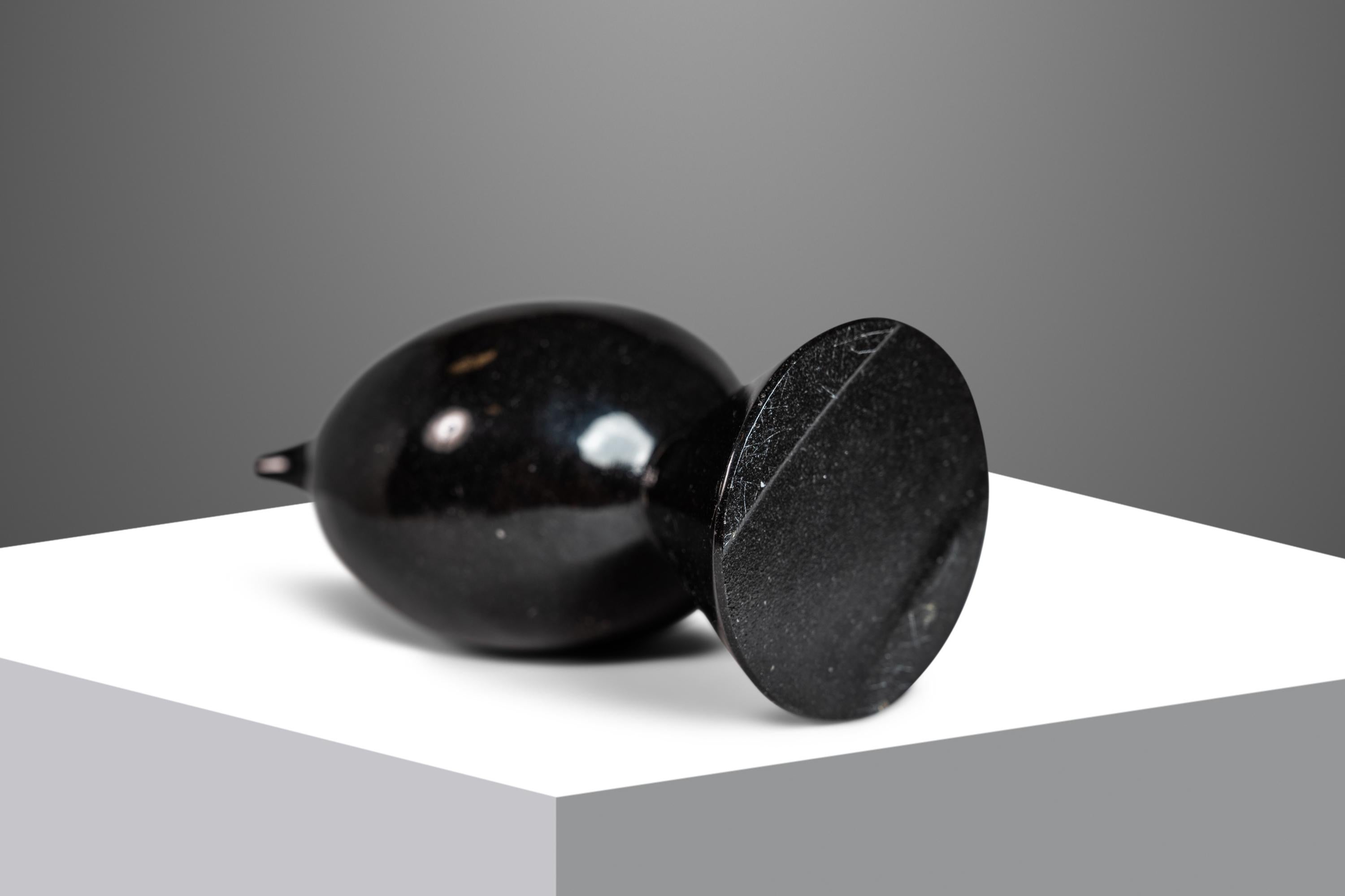Post Modern Two-Piece Sculpture in Solid Black Marble, USA, c. 1980's  For Sale 4