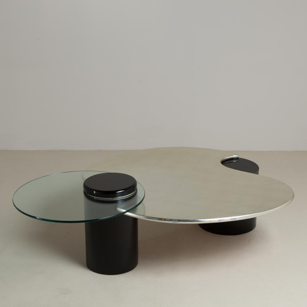 Post Modern Two-Tiered Extendable Coffee Table, 1980s For Sale 1