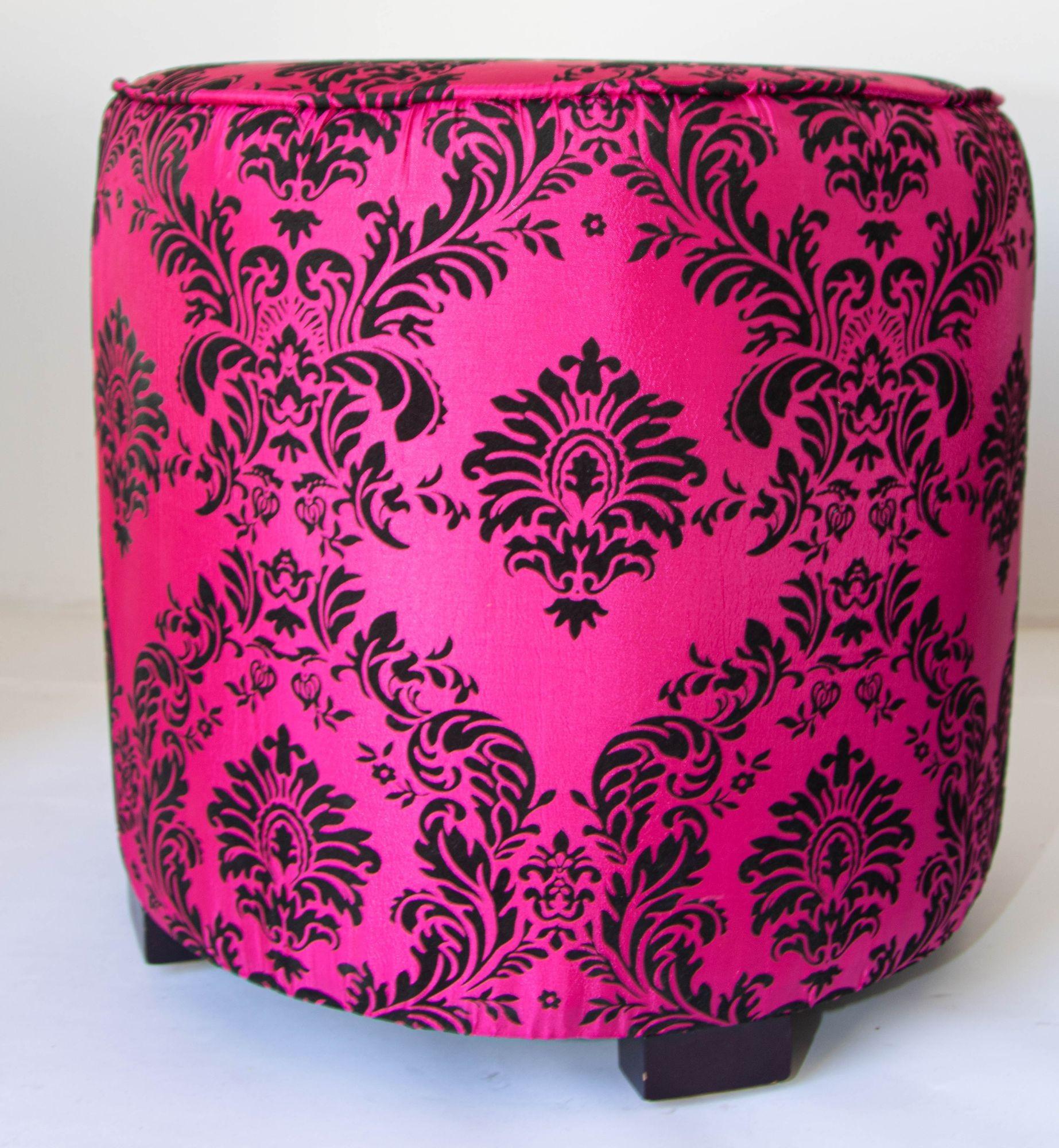 Contemporary Post Modern Upholstered Moroccan Art Deco Style Pouf in Hot Fuchsia Color For Sale