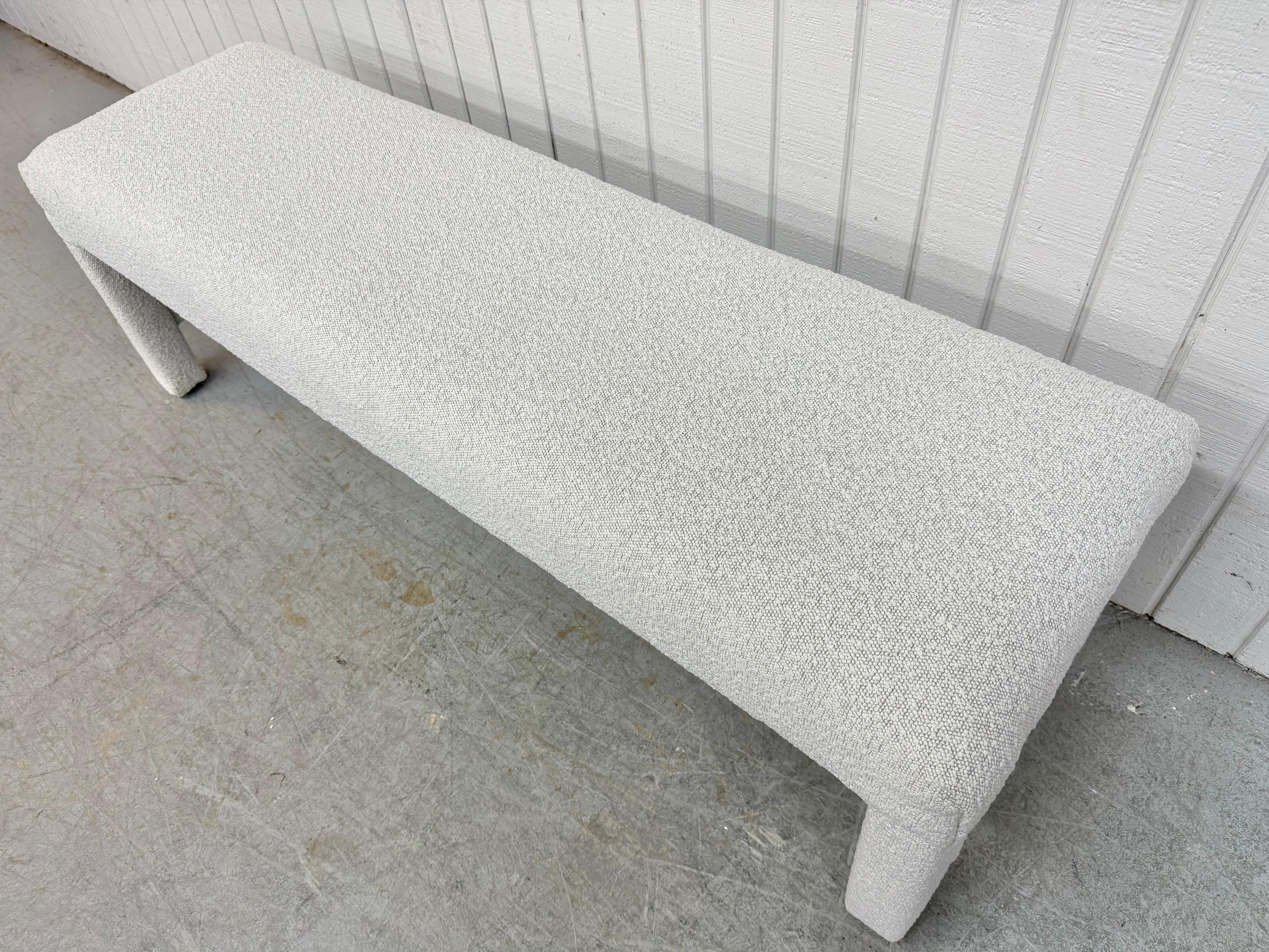 20ième siècle The Modernity Upholstered Window Bench (Banc de fenêtre tapissé) en vente