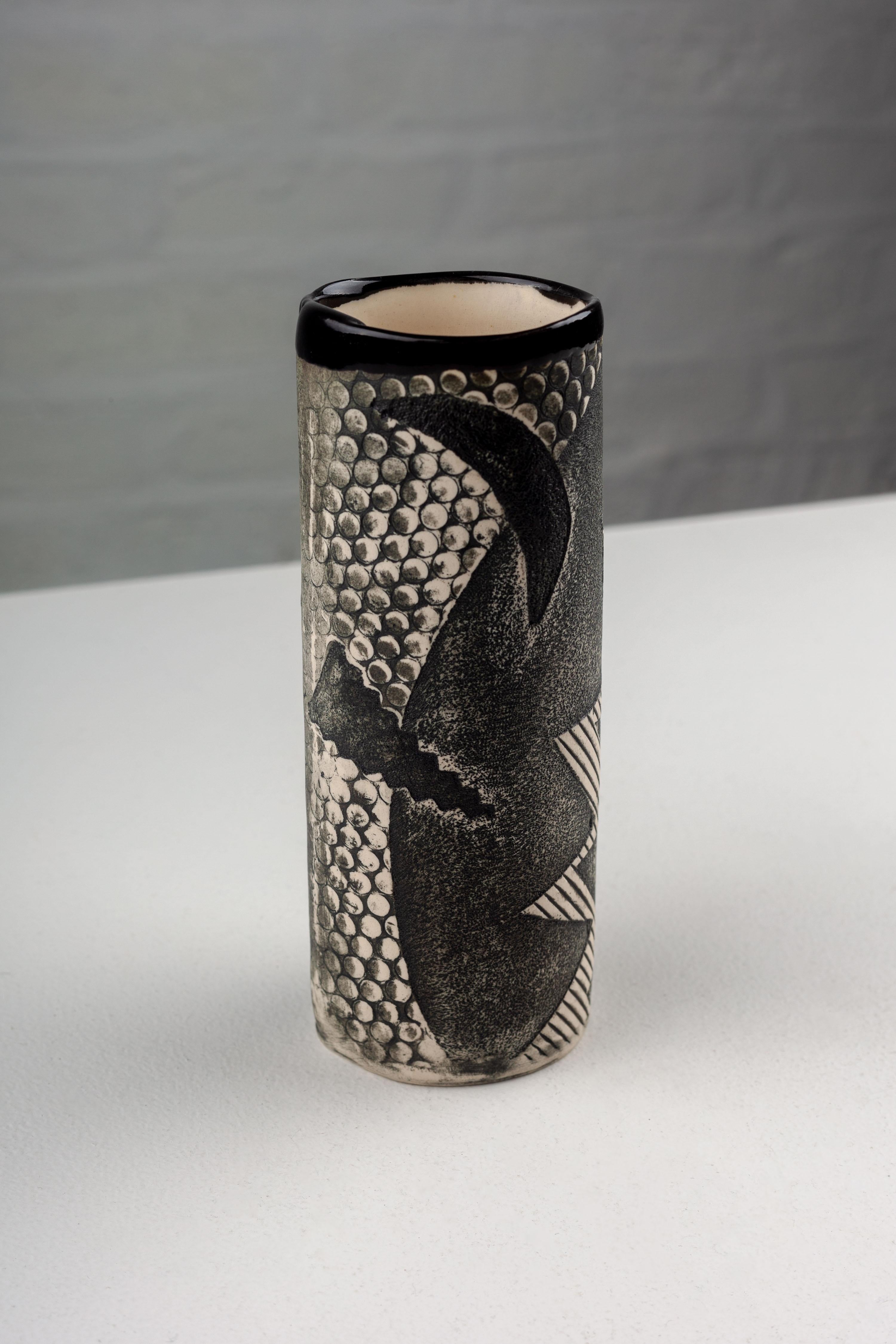 Late 20th Century Post-modern Vase Handmade by ASH WORKS High-Fired Porcelain Vase, NY USA 1991 For Sale