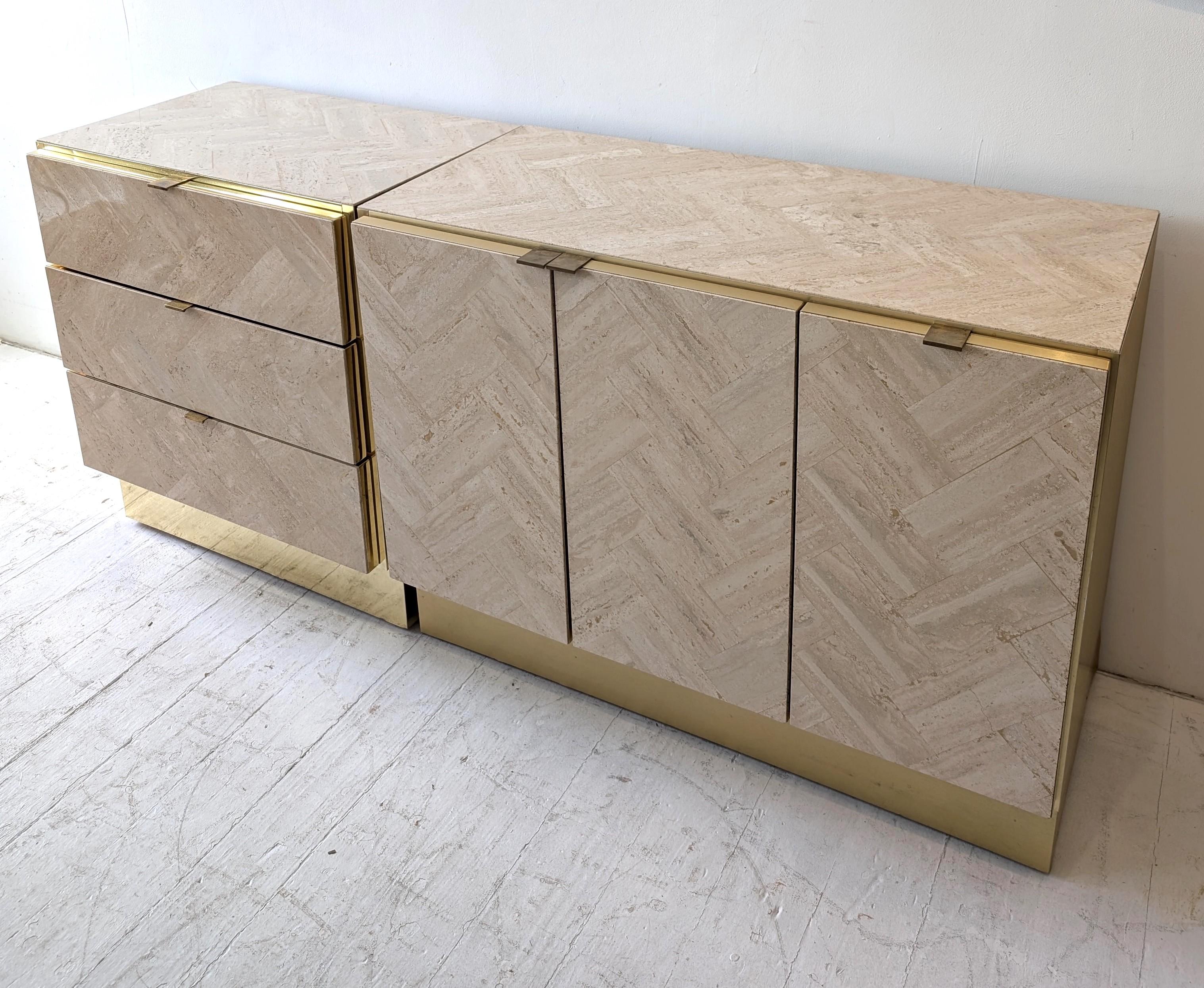 Armoire vintage post-moderne à 3 tiroirs en travertin et laiton d'Ello Furniture, années 1980 en vente 1