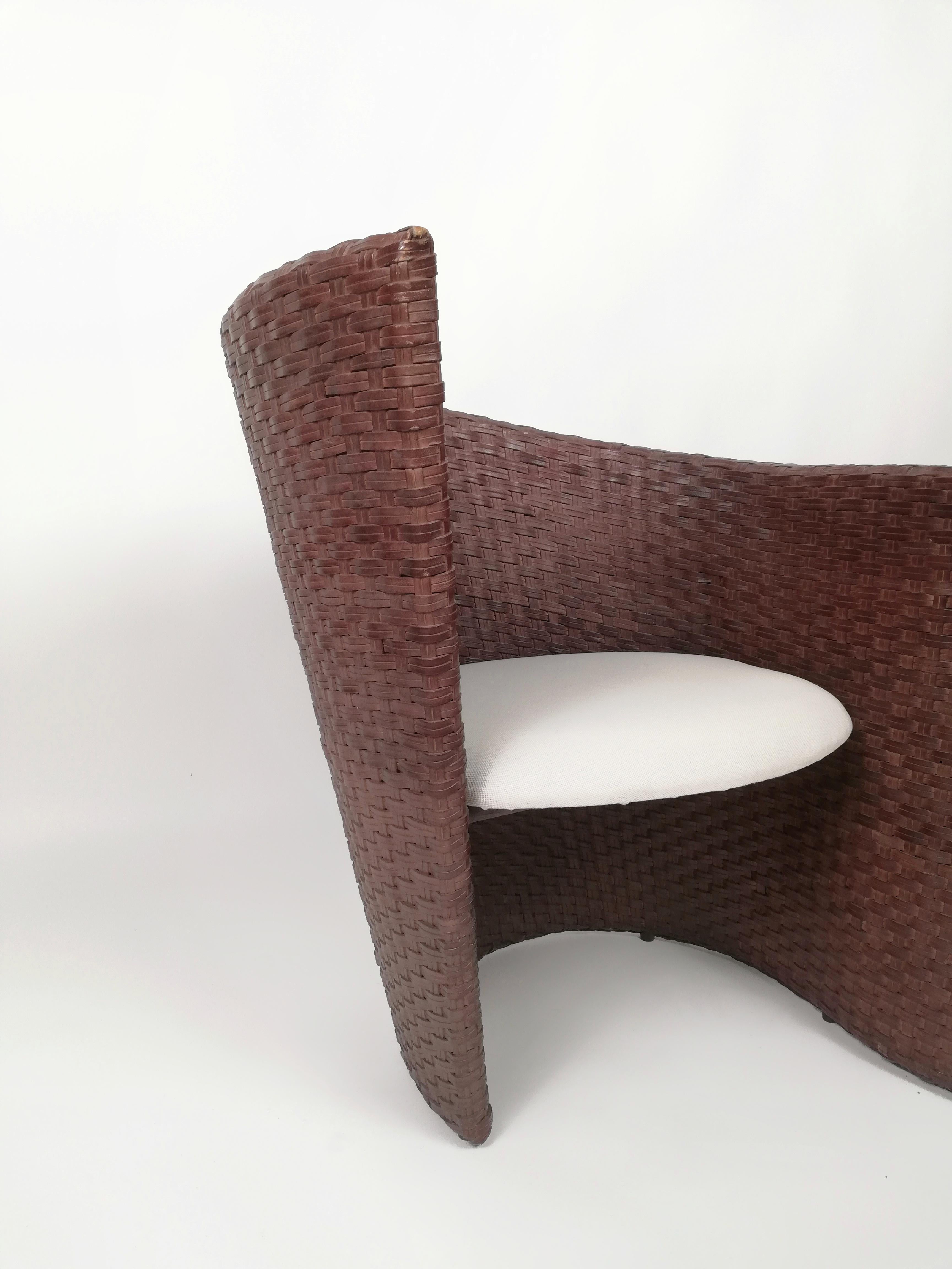 Postmodernes Vis à Vis Sofa von Nico Devito aus handgewebtem Leder, Holz und Bambus im Angebot 4