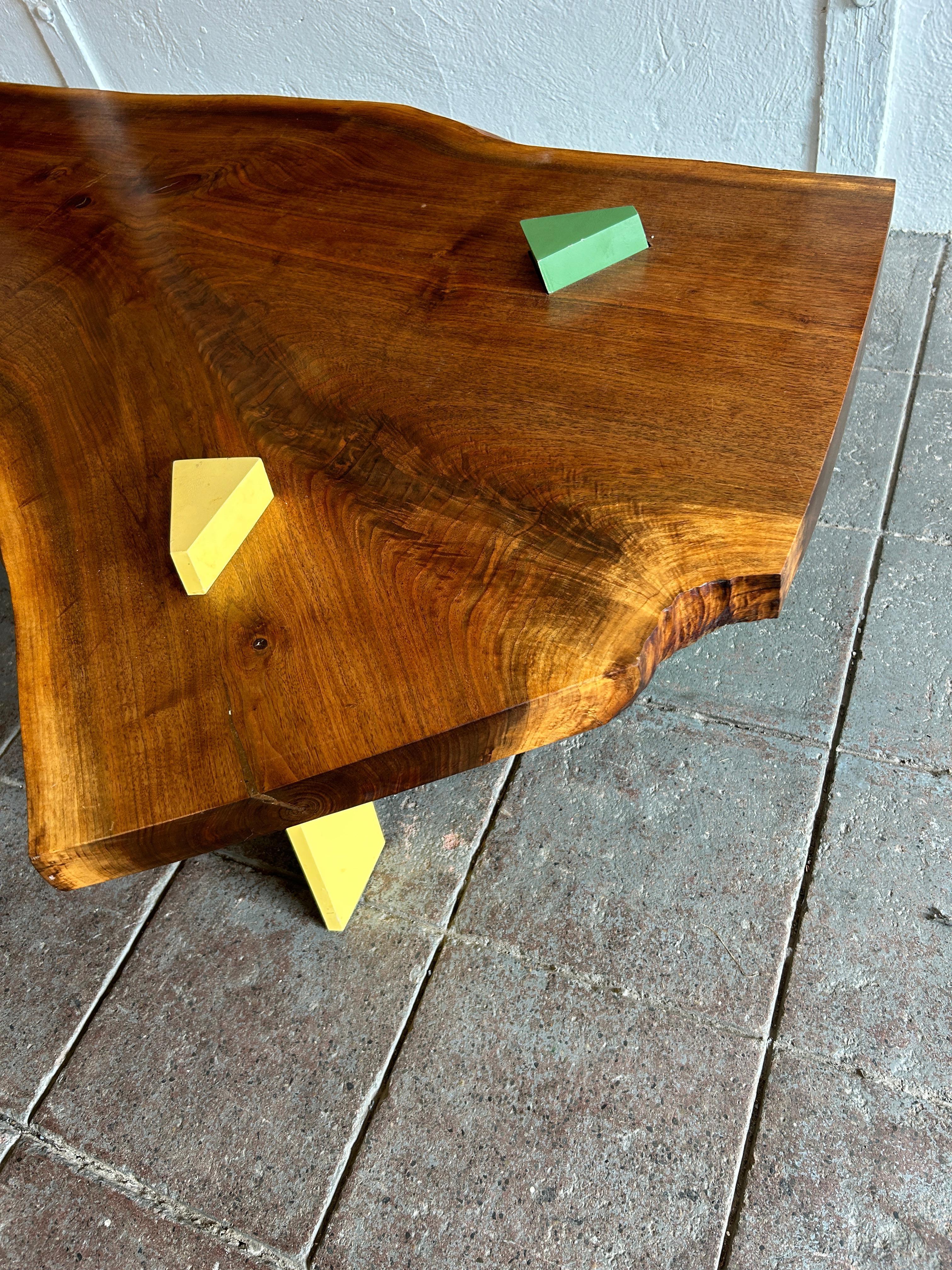 Post Modern Walnut Slab coffee table with colored triangle legs studio craft For Sale 2