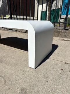 Banco o mesa de centro Post modern waterfall blanco Laminado