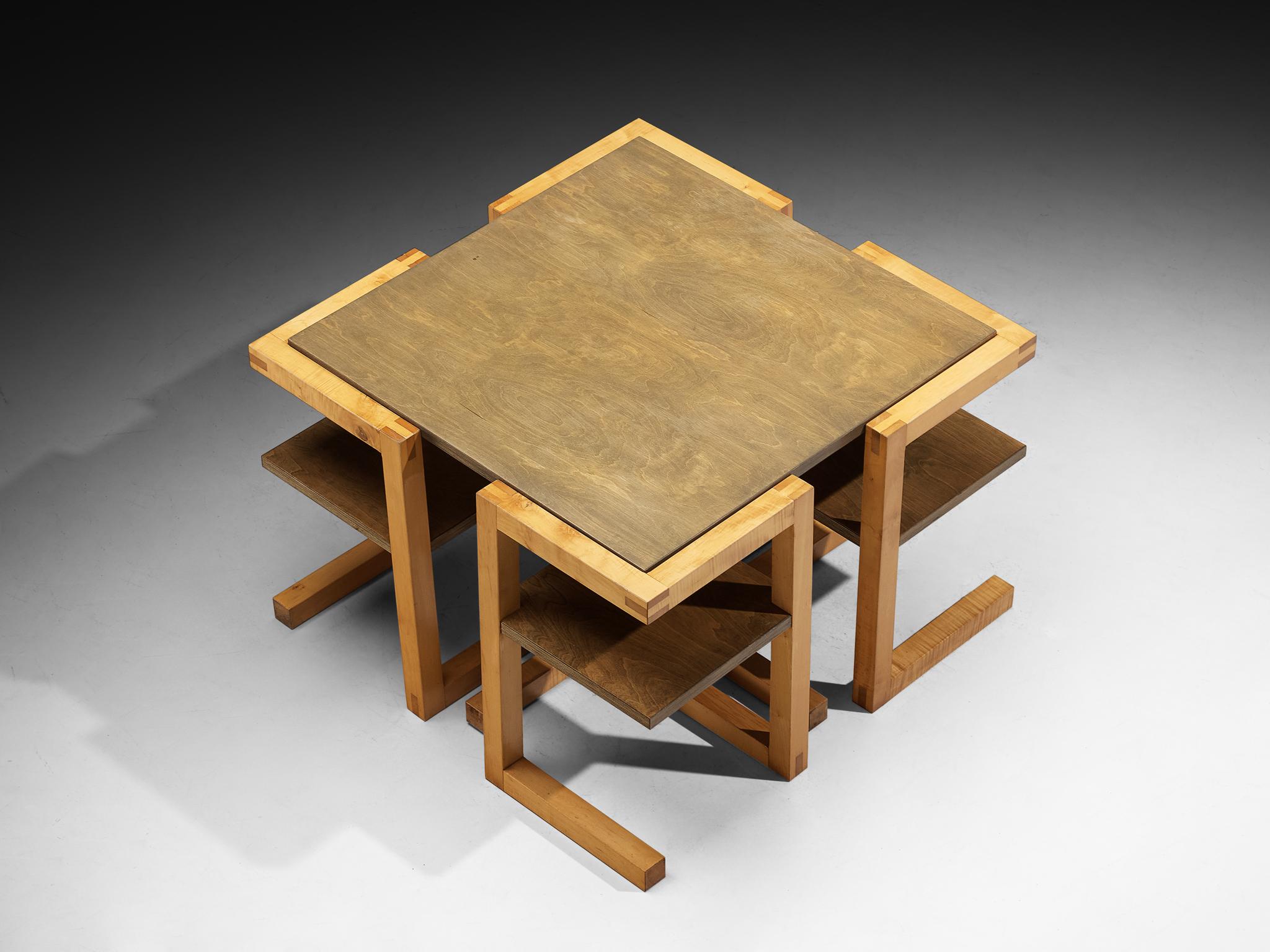 Ensemble de salle à manger post-moderne Willem Noyons avec table et chaises en Wood Bon état - En vente à Waalwijk, NL