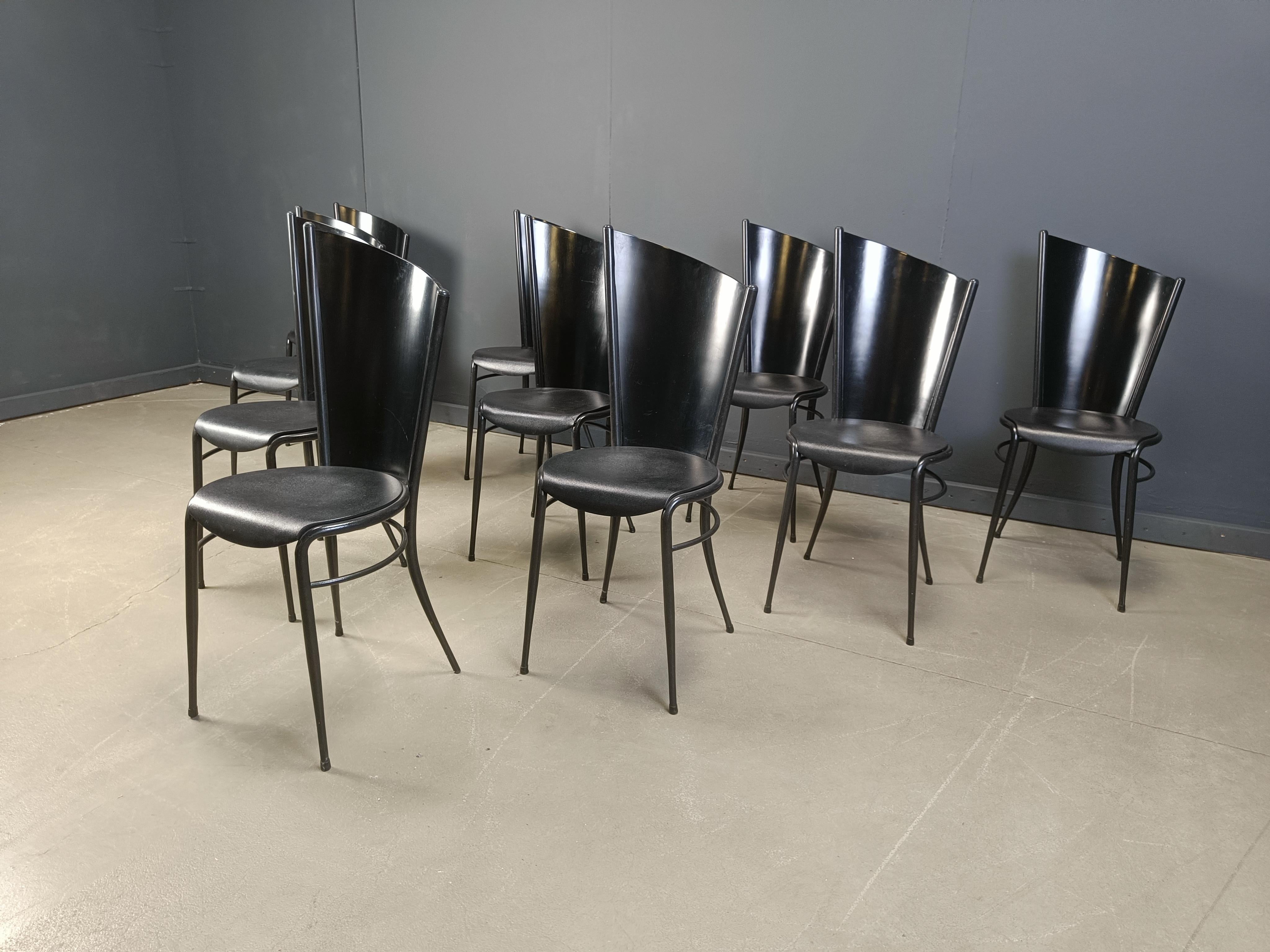 Sedie da pranzo post-moderne in legno, anni '80 - set da 10 in vendita 1