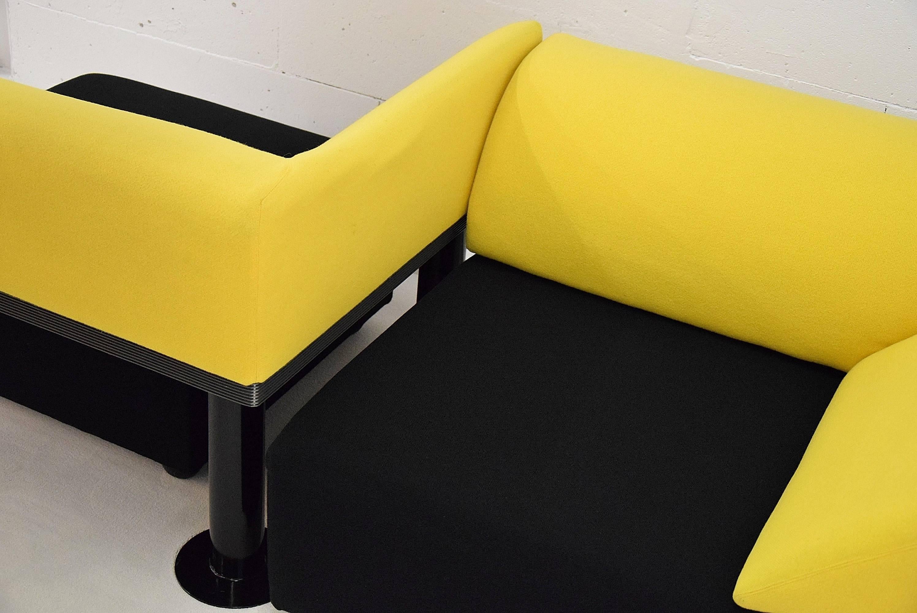 Post-Modern Post Modern Yellow and Black Artifort Sofa For Sale