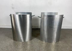 Style post-moderne/Art déco  Tables aluminium et verre