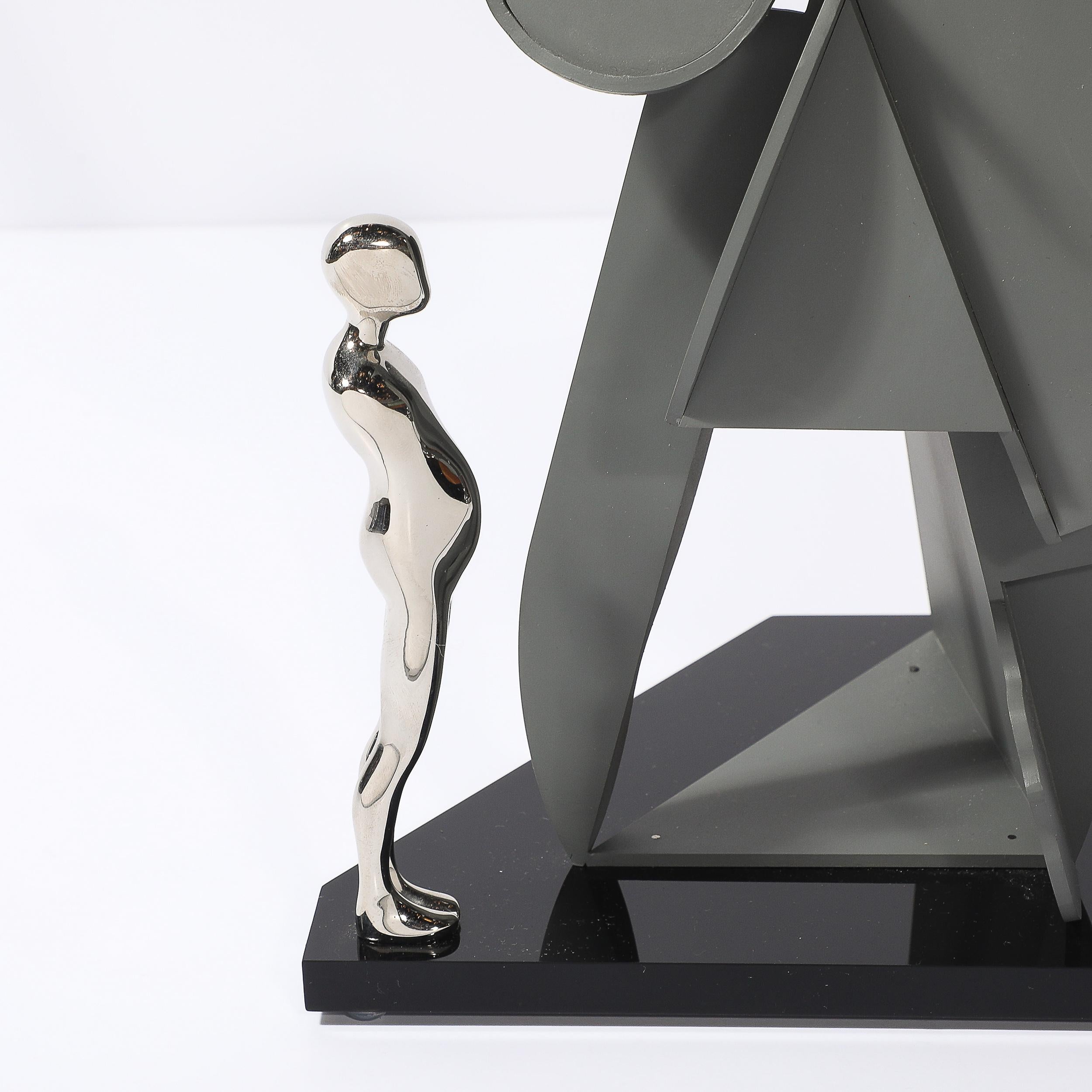 Postmodernistische Skulptur signiert Ernest Trova, Profil Canto #83 in Matt Gray (Postmoderne) im Angebot