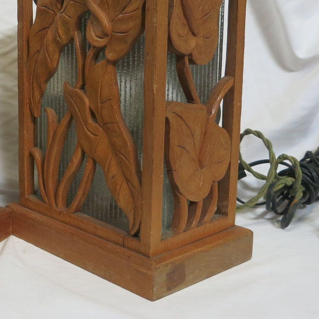 Post War Carved Mango Wood Tropical Mid-Century Table Lamp In Excellent Condition For Sale In Van Nuys, CA