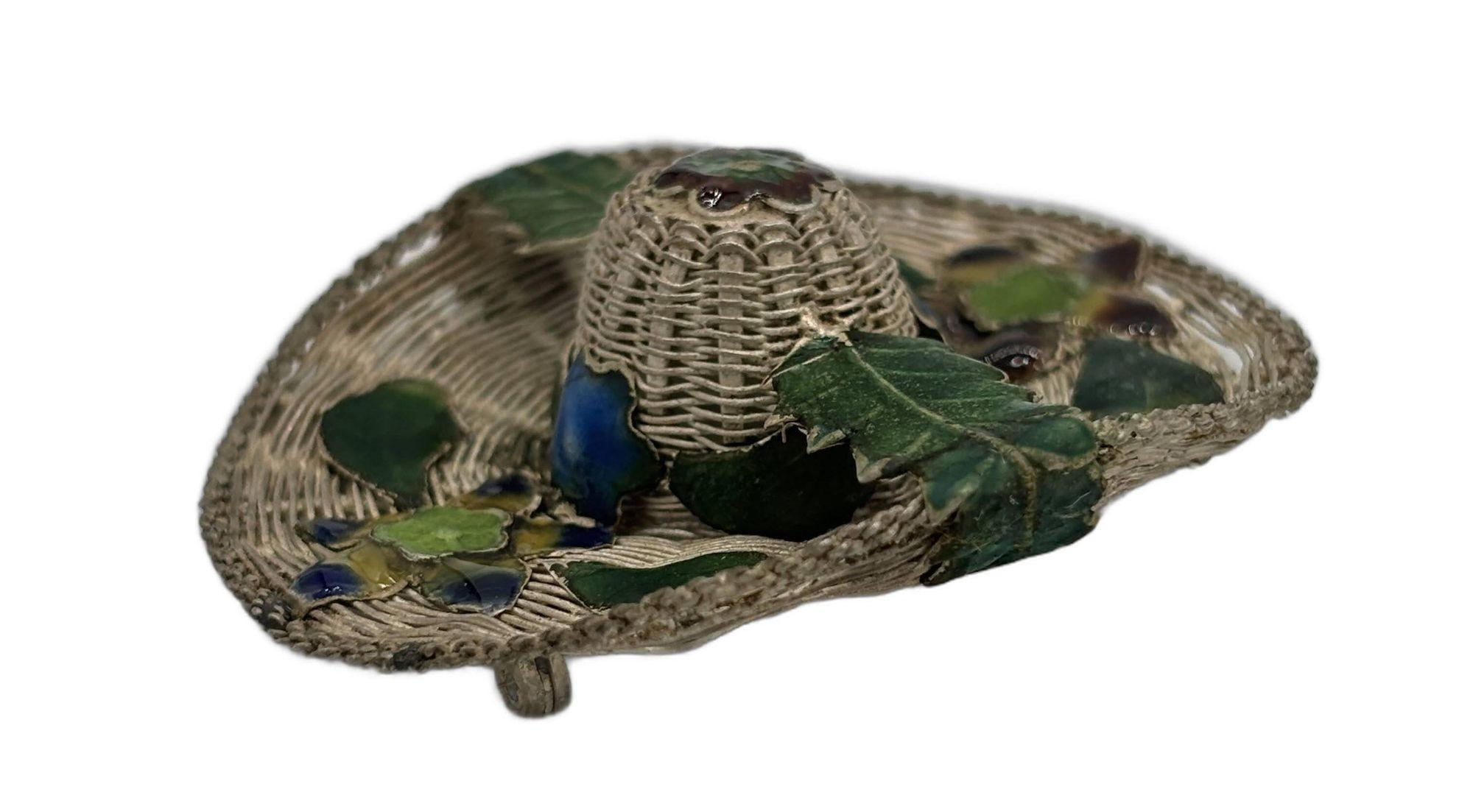 Mid-20th Century Post-war Export Silver Filigree Woven Enamel Beach Hat Brooch w/ Enamel Foliage For Sale