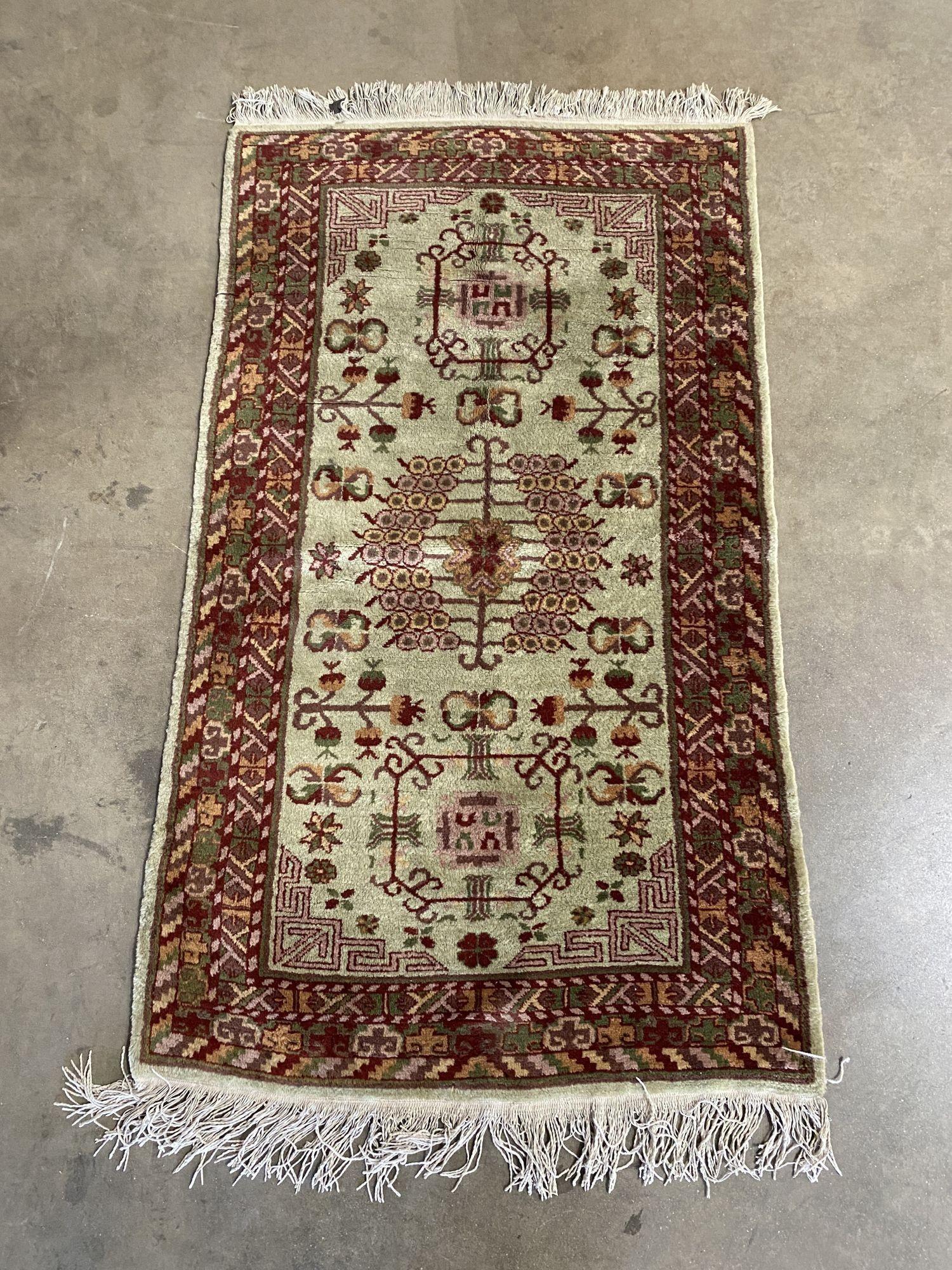 Nice Persian runner rug 1930s excellent shape for age a great addition to any fine home.