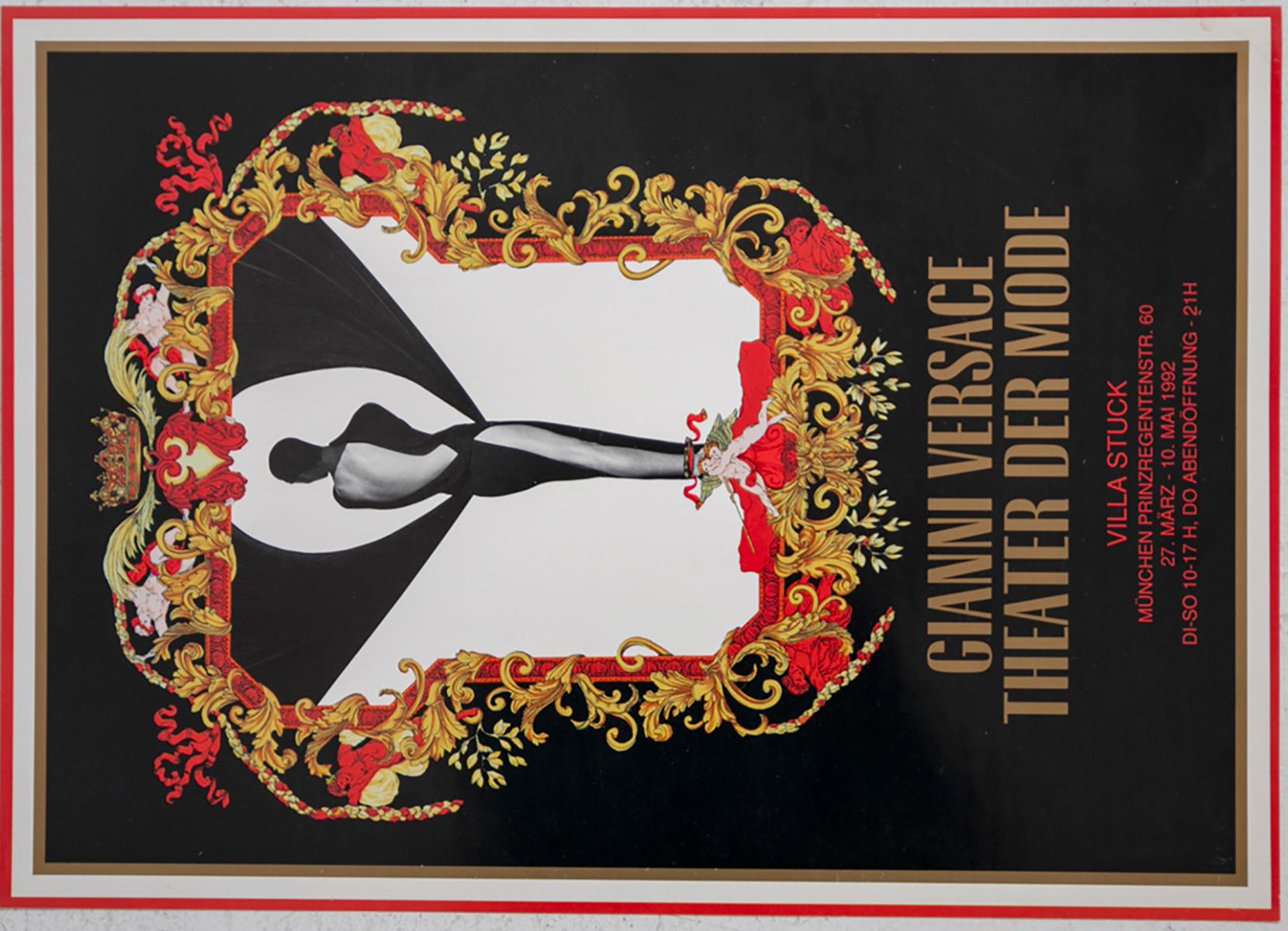 Poster Gianni Versace für „Theater der Mode“ für Villa Stuck, 1992 (Italienisch) im Angebot
