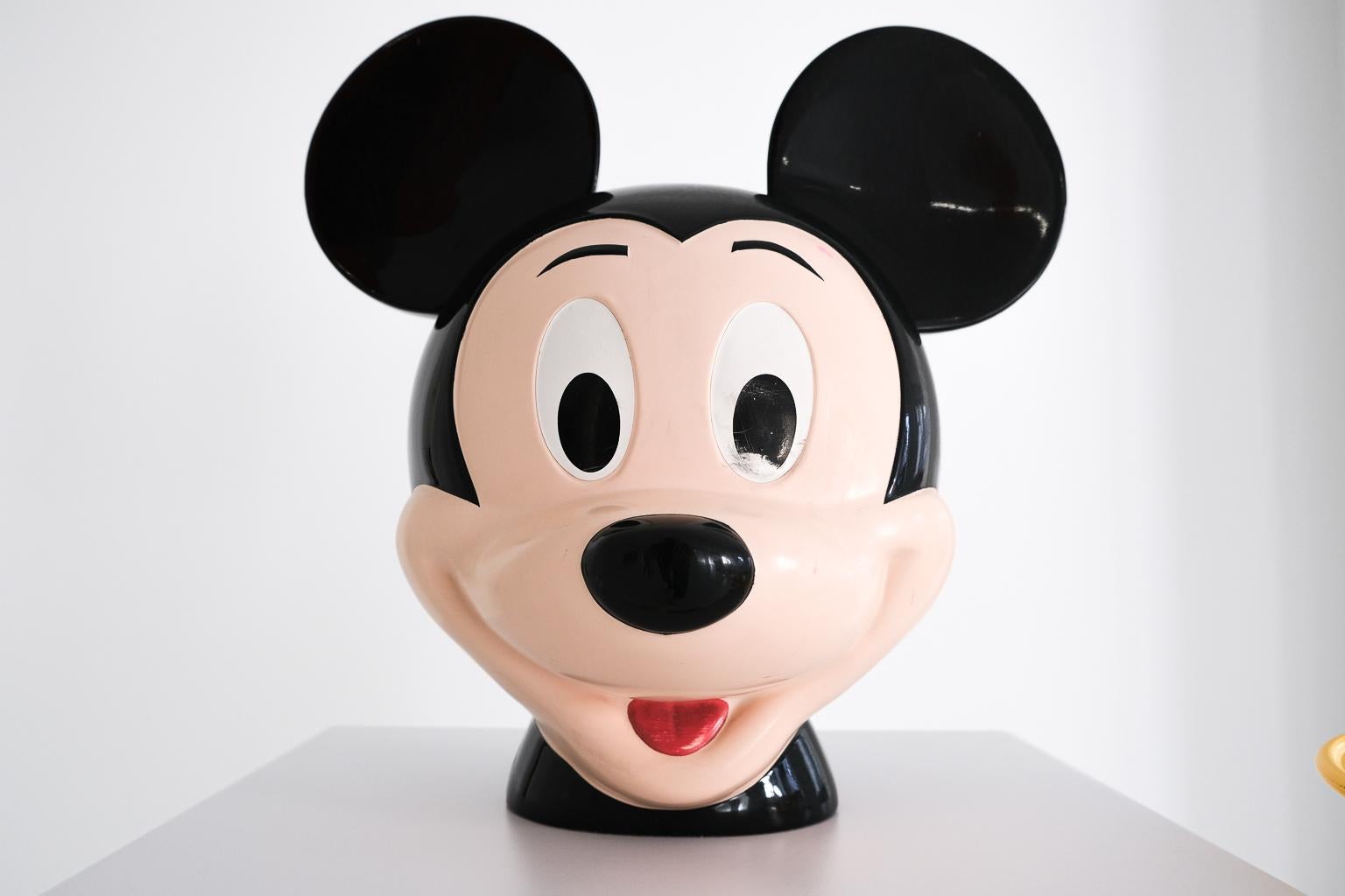 Commode Postmoder Mickey Mouser de Pierre Colleu pour Disney par Starform en vente 7