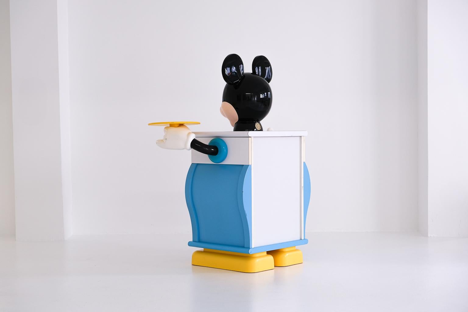 Commode Postmoder Mickey Mouser de Pierre Colleu pour Disney par Starform en vente 1