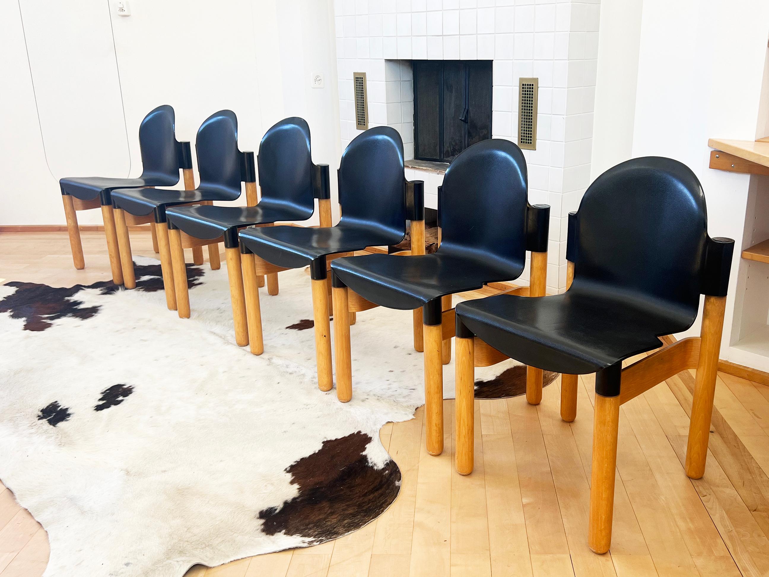 Postmoderne Postmod 80s Flex 2000  (32 disponibles) Chaises empilables Gerd Lange Thonet en hêtre -8 pièces en vente