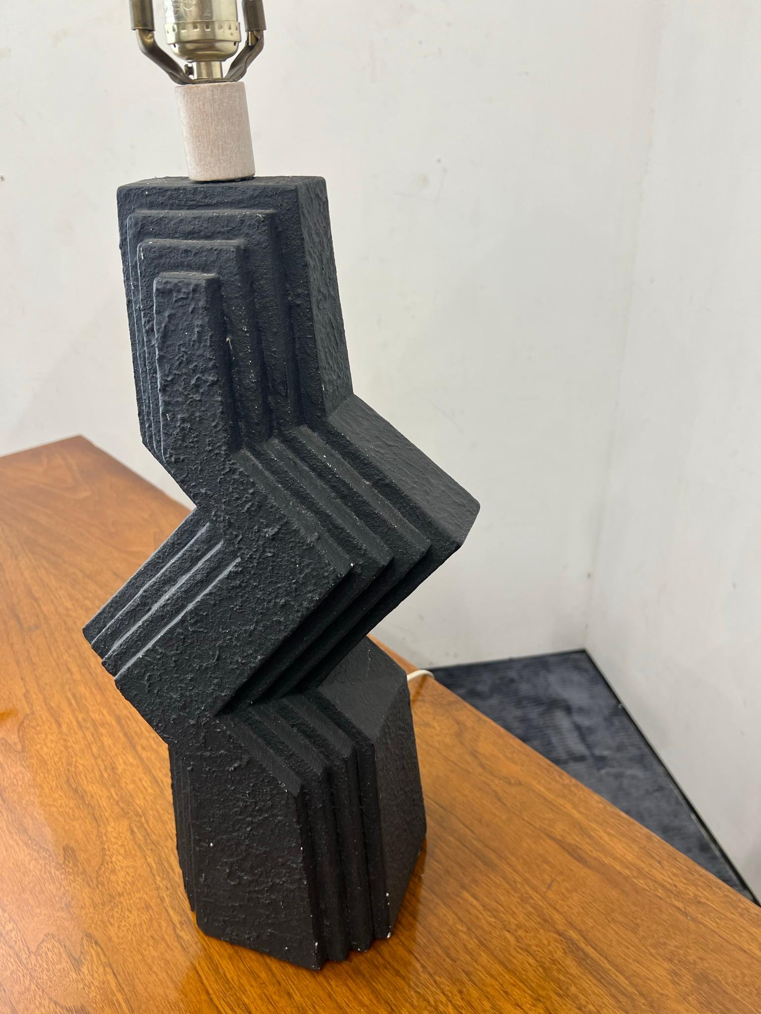 Postmodern 1989 Zig Zag Table Lamp by Veras Art Studios In Good Condition For Sale In Los Angeles, CA