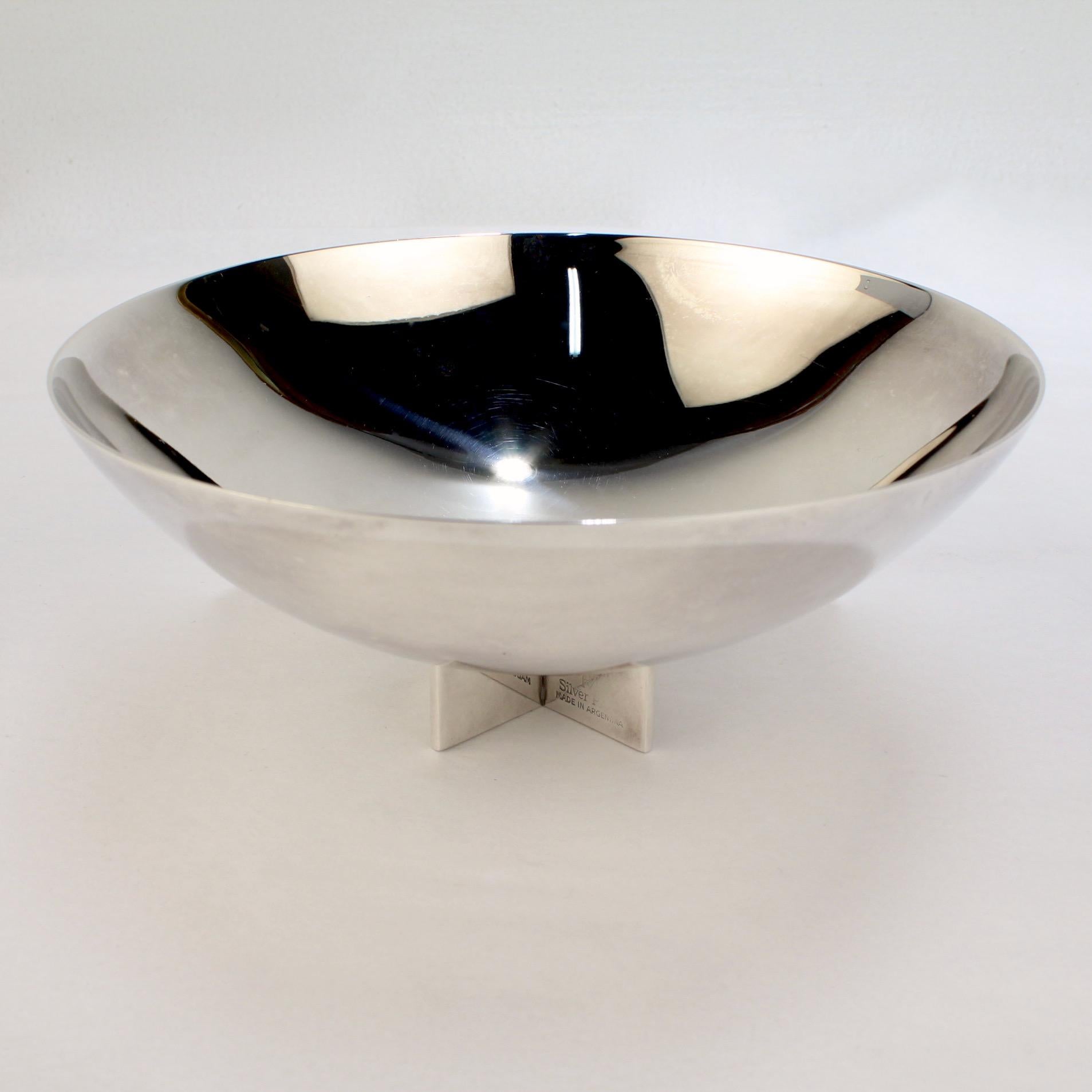 Bol croisé postmoderne en métal argenté de Richard Meier pour Swid Powell Bon état - En vente à Philadelphia, PA