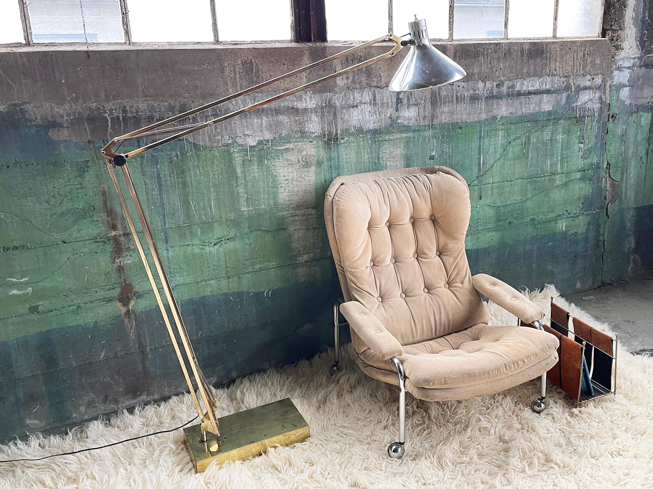 Fabulous piece with excellent character and patina!
Adjustable in many different ways!
Mirrors the Luxo Architectural drafting lamp, and this is the floor lamp size!
Looks excellent with a Postmodern, Mid Century and Modern decor.
Very cool