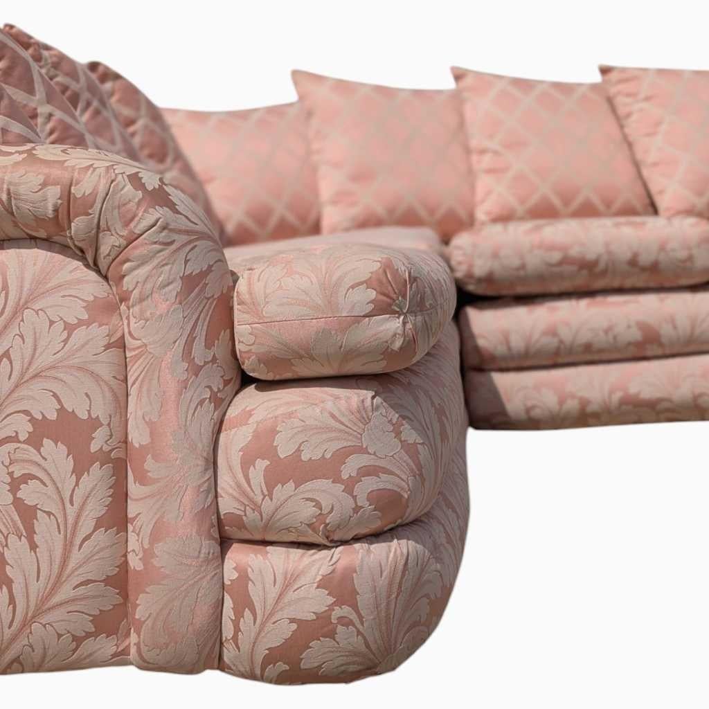 Divano componibile postmoderno anni '80, tappezzeria floreale rosa, USA, c.C. in vendita 3