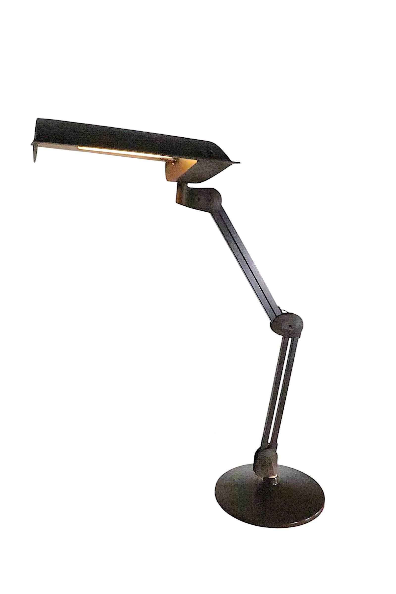 Postmoderne Schreibtischlampe Poise mit verstellbarem Winkel von LUXO um 1970 (Dänisch) im Angebot
