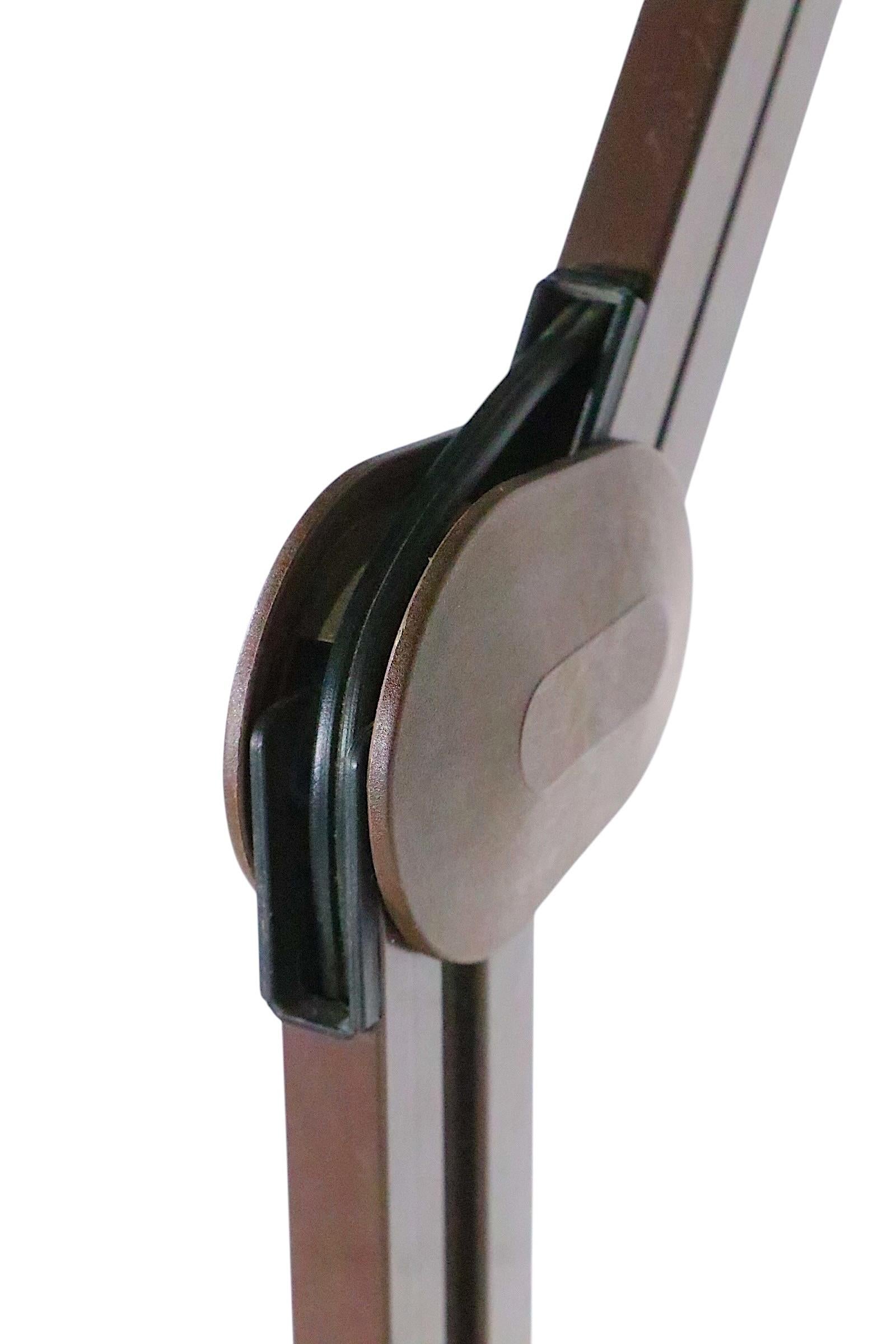 Postmoderne Schreibtischlampe Poise mit verstellbarem Winkel von LUXO um 1970 (20. Jahrhundert) im Angebot