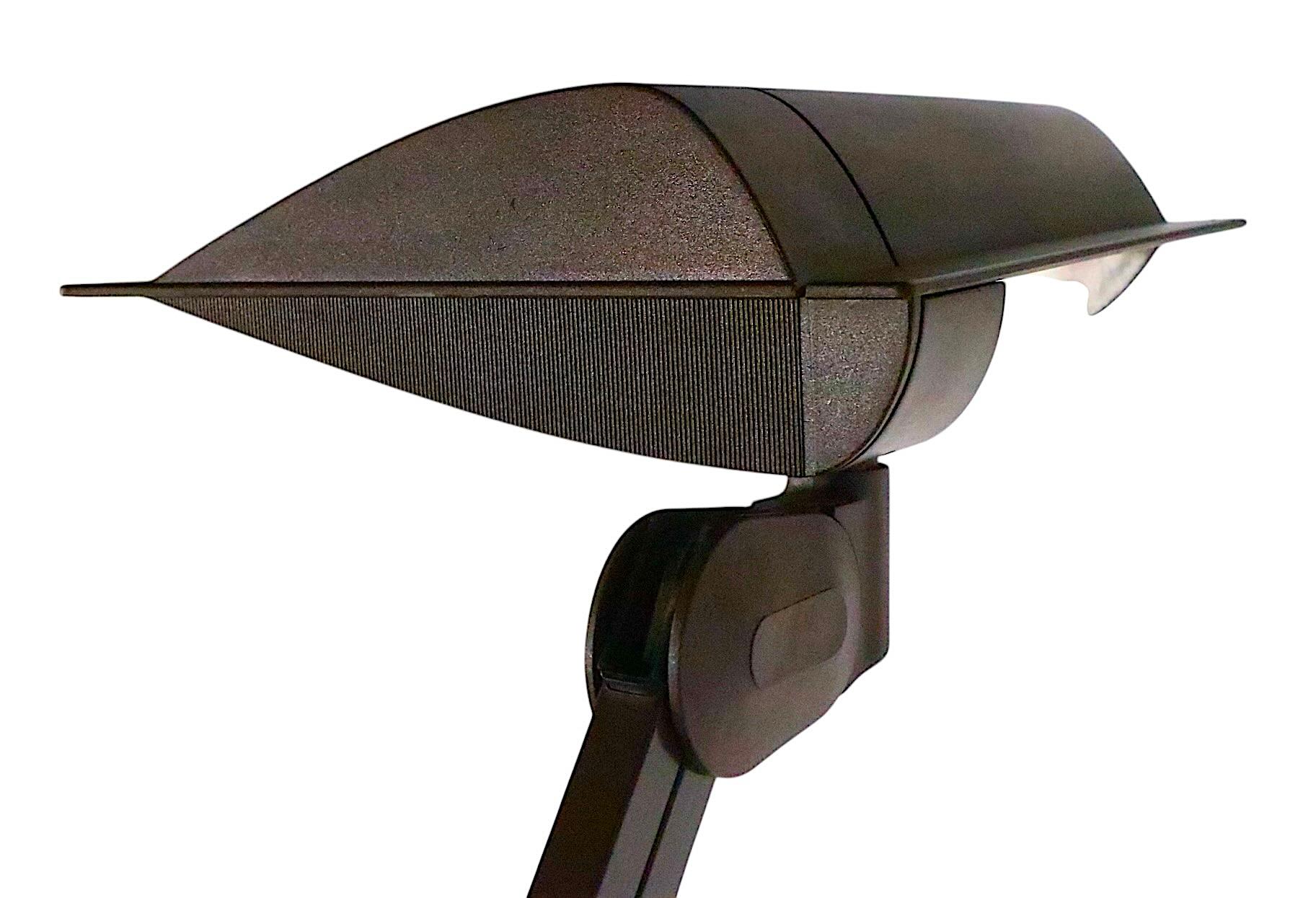 Postmoderne Schreibtischlampe Poise mit verstellbarem Winkel von LUXO um 1970 (Metall) im Angebot