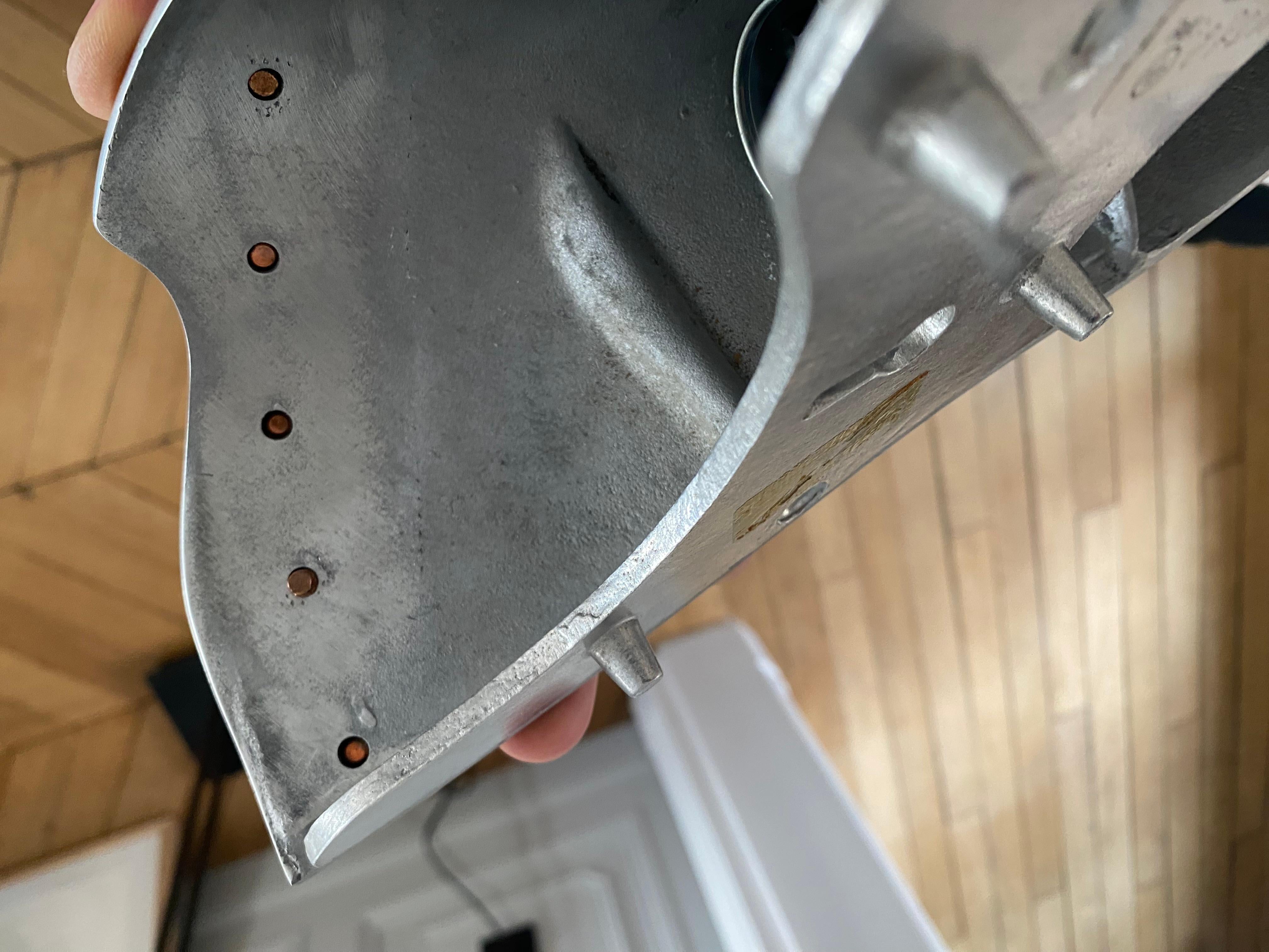 Lámpara posmoderna de aluminio 