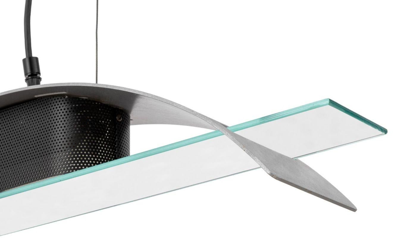 Lámpara colgante posmoderna de aluminio y cristal en Bueno estado para la venta en Astoria, NY