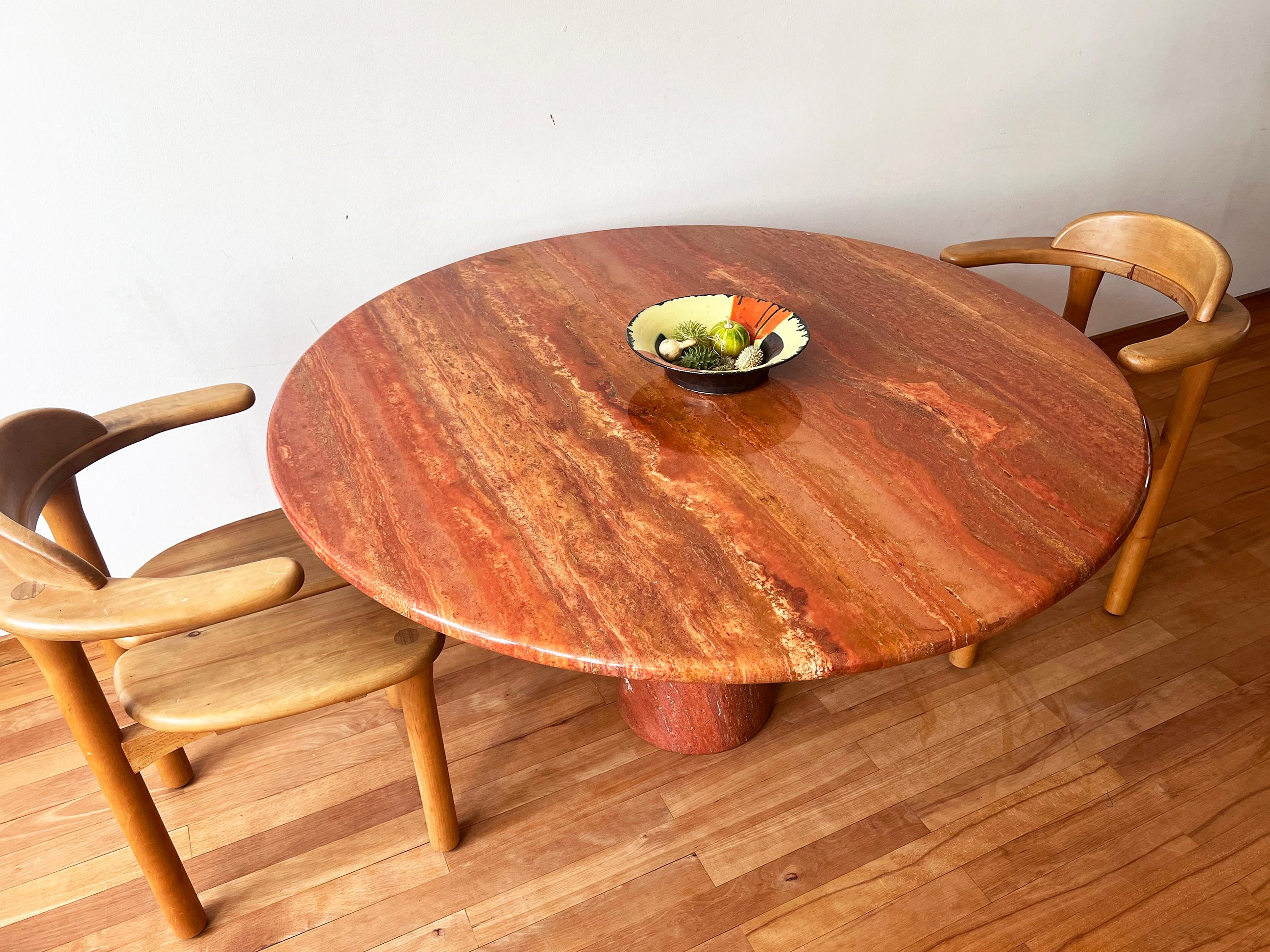 Postmodern Angelo Mangiarotti Travertine Salmon Dining Table w/ Pedestal Base For Sale 4