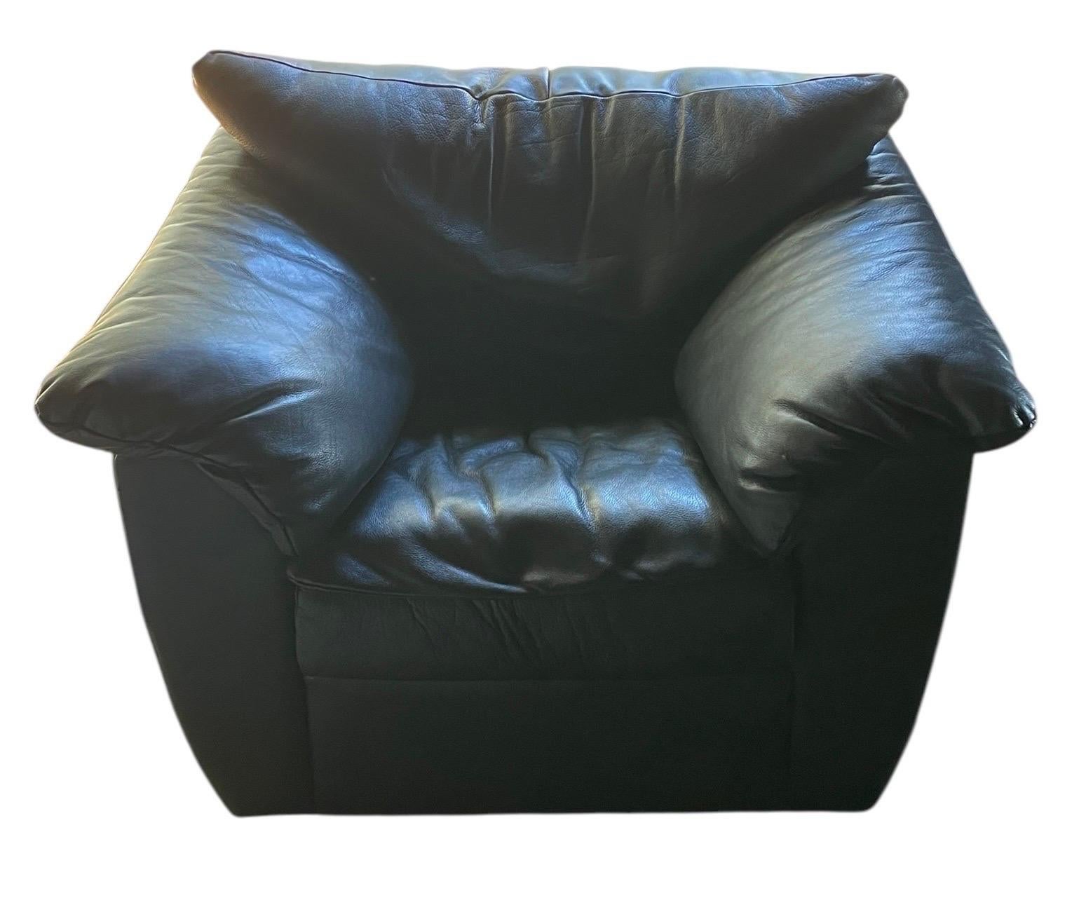 Postmodern Armchair Black Leather In the style of Roche Bobois Leather Armchair For Sale 2