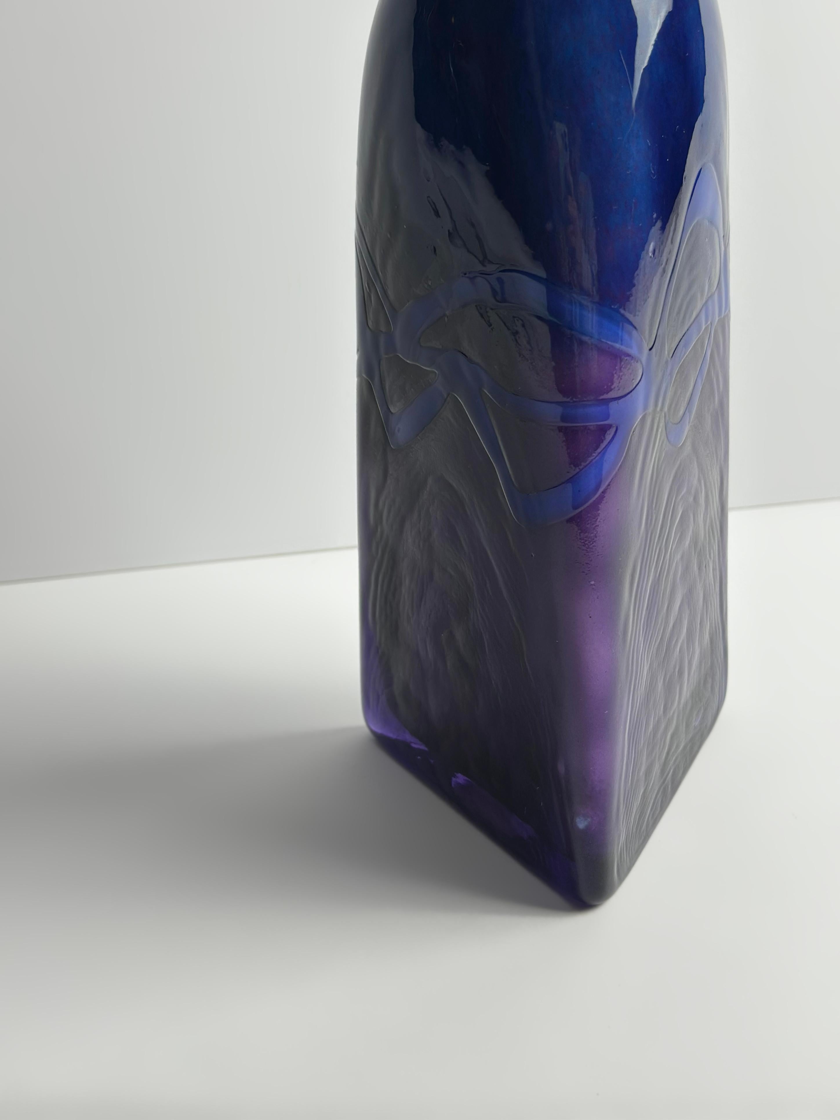 XX secolo Vaso in vetro artistico postmoderno di Colin Terris per Caithness, Scotland, anni '90 in vendita