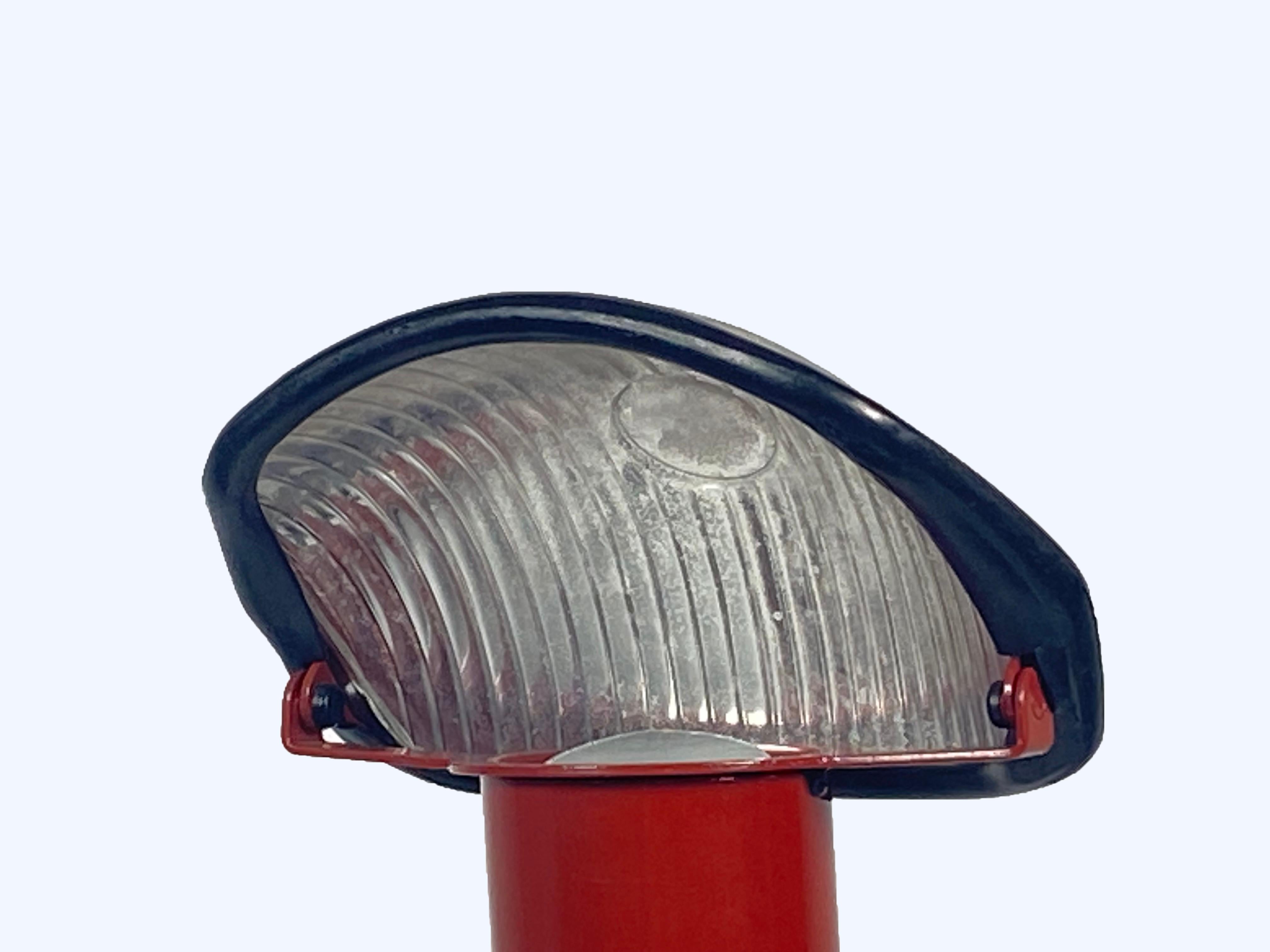 Postmoderne Artemide-Bronze-Lampe, Design Cini Boeri  im Angebot 2