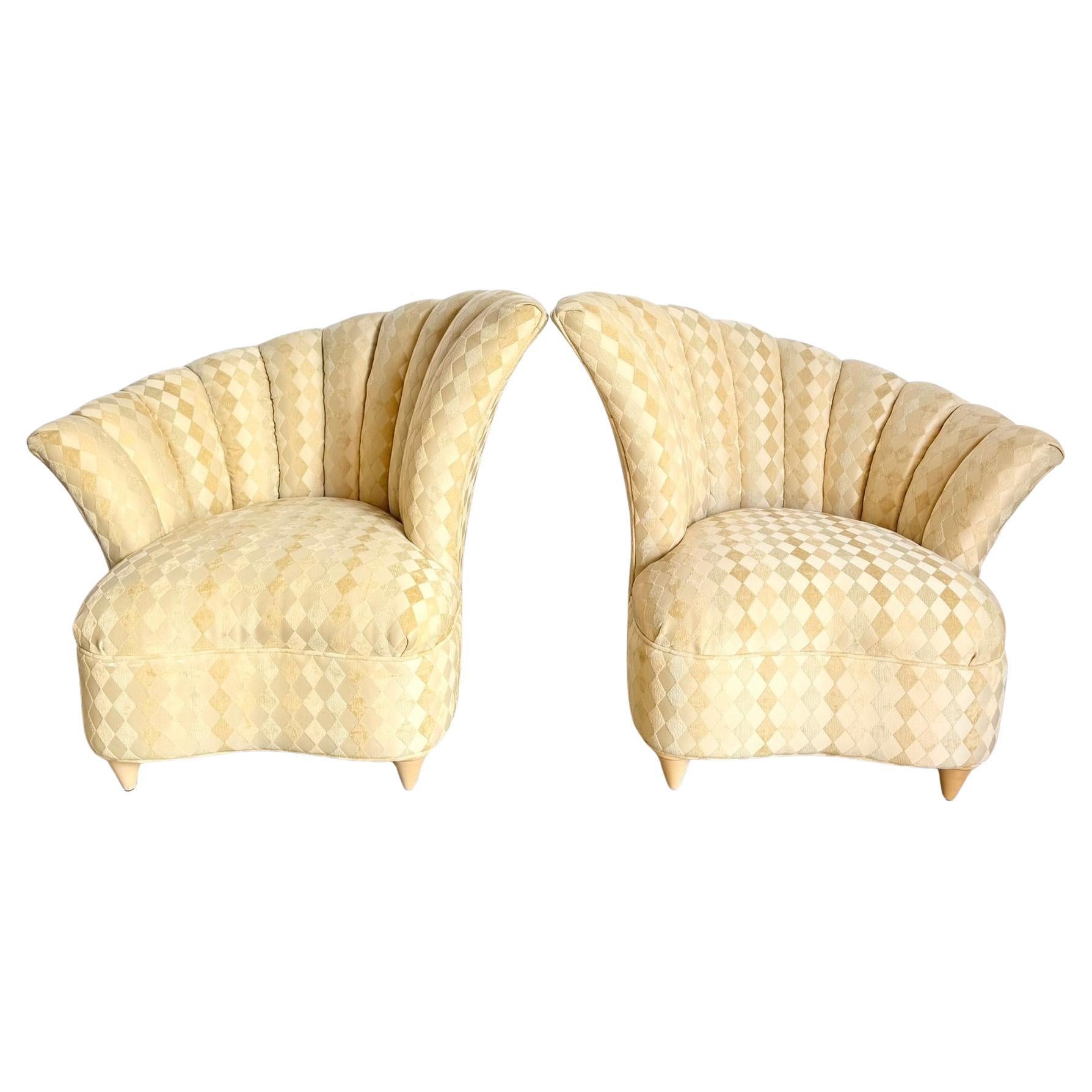 Sedie da salotto postmoderne a conchiglia ascendente - Una coppia in vendita