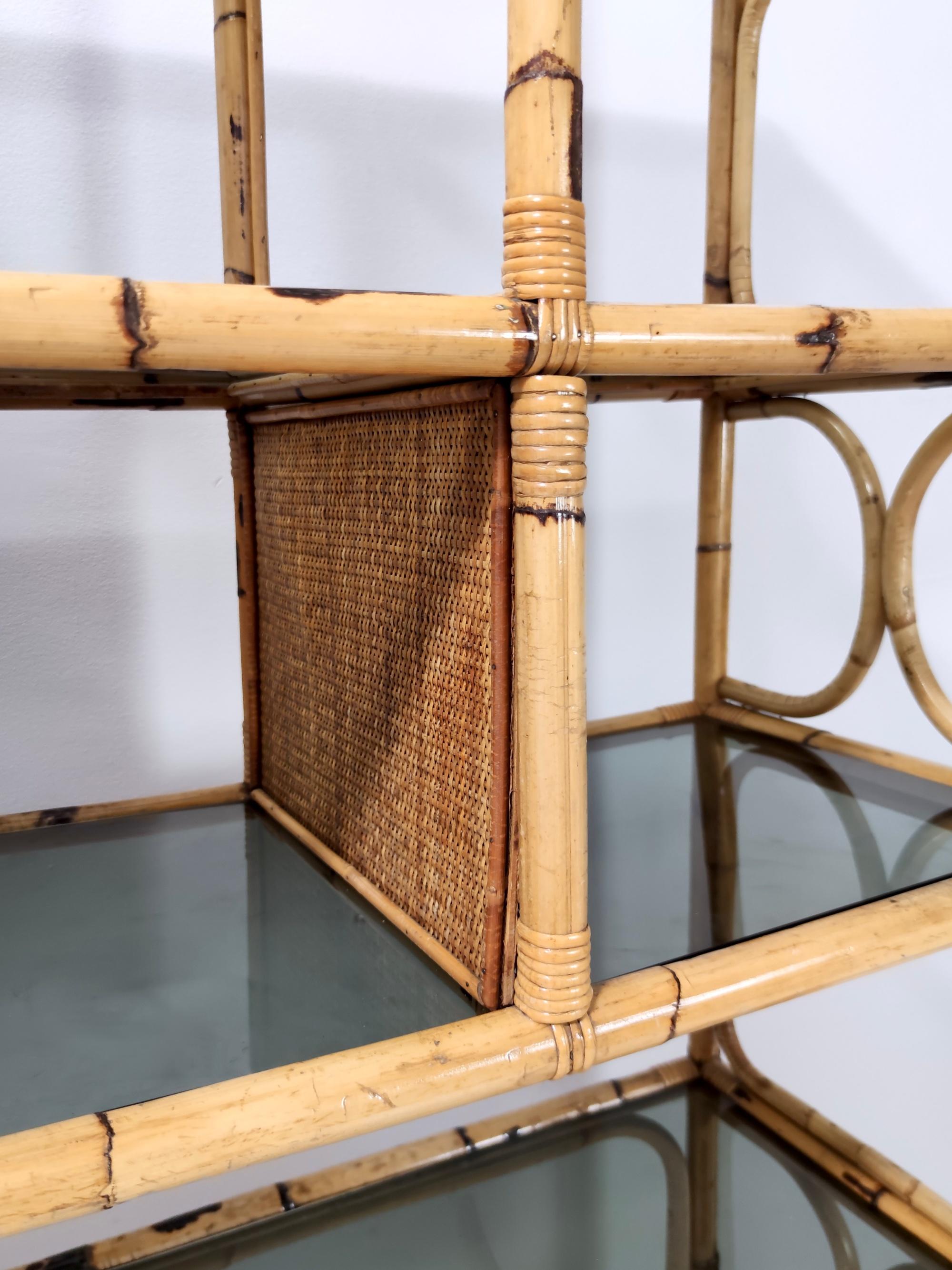 Postmodern Bamboo Bookcase with Smoked Glass Shelves by Vivai del Sud, Italy For Sale 9