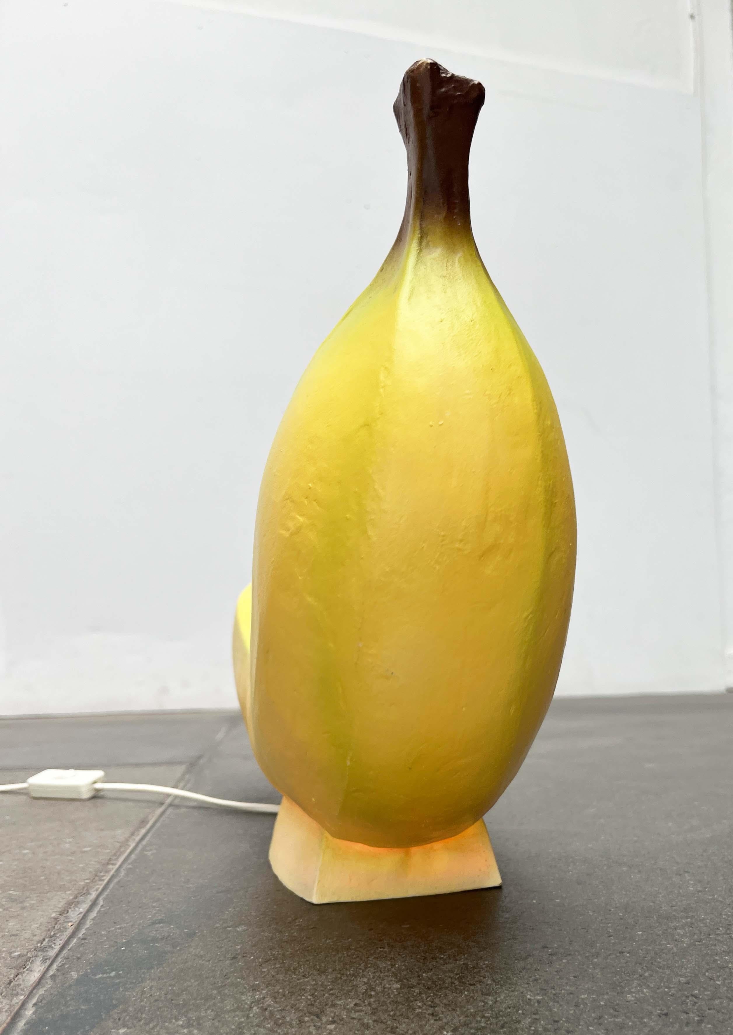 Lámpara de pie Postmoderna Banana de Heico, años 80 en venta 8