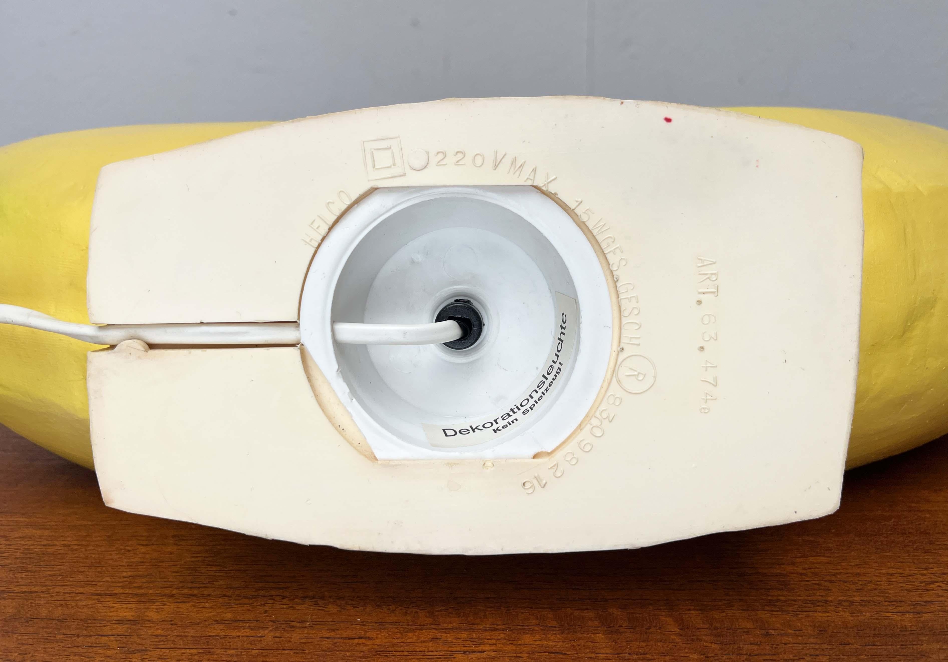 Lámpara de pie Postmoderna Banana de Heico, años 80 en venta 13