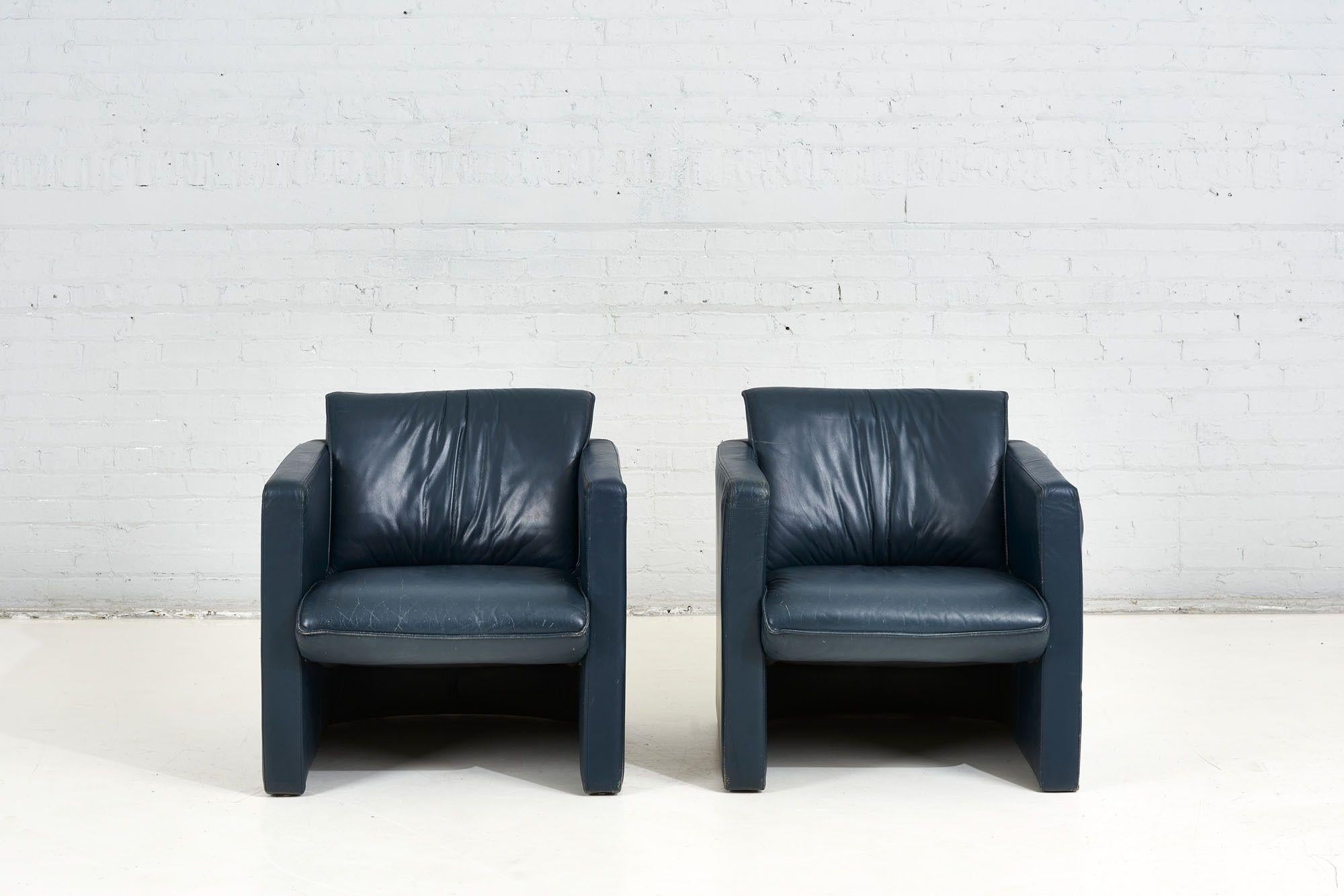 Post-Modern Post Modern Barrel Leather Chairs by Leolux, 1970 For Sale