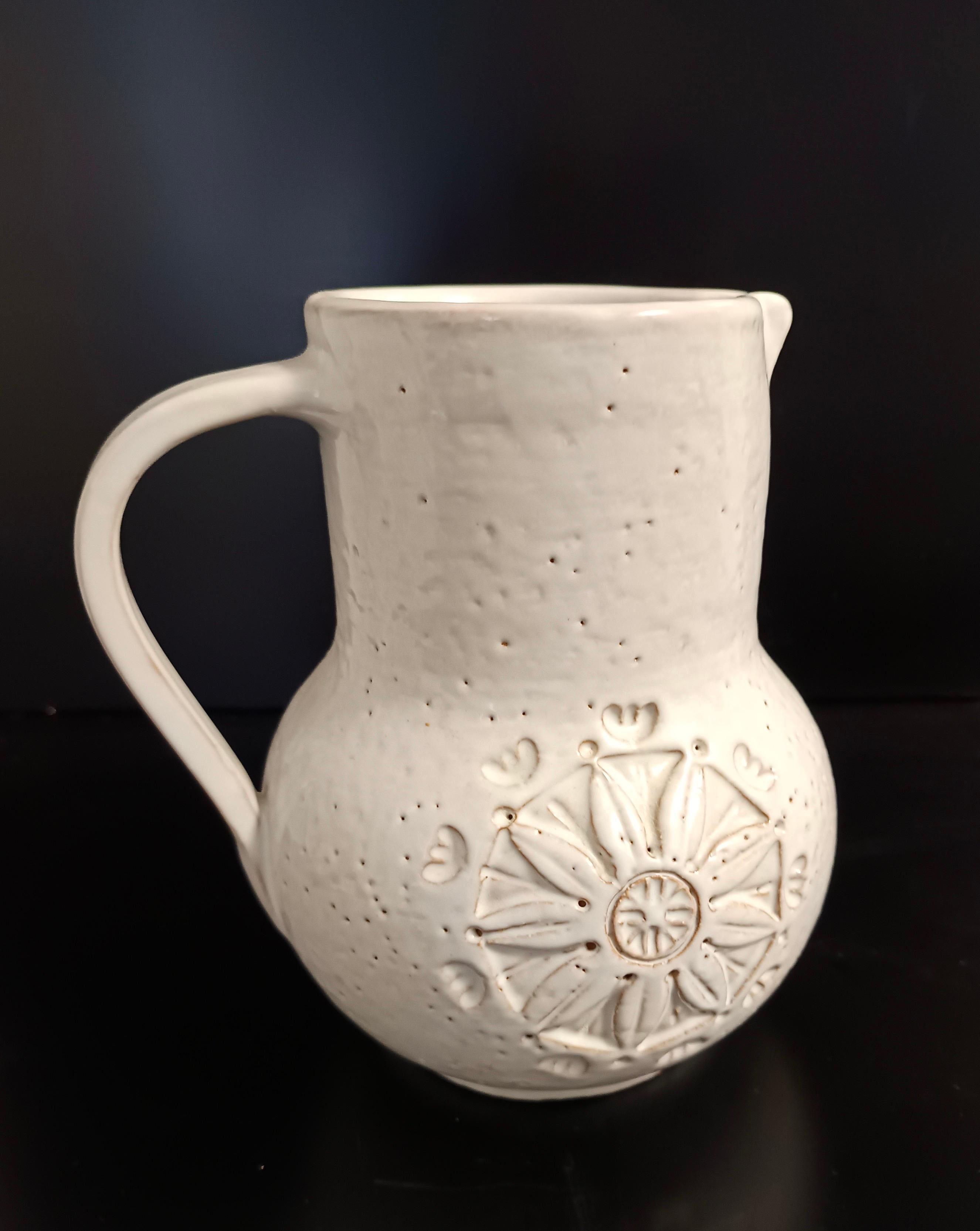 Italian Postmodern Beige Earthenware Pitcher / Vase by Aldo Londi for Bitossi, Italy For Sale