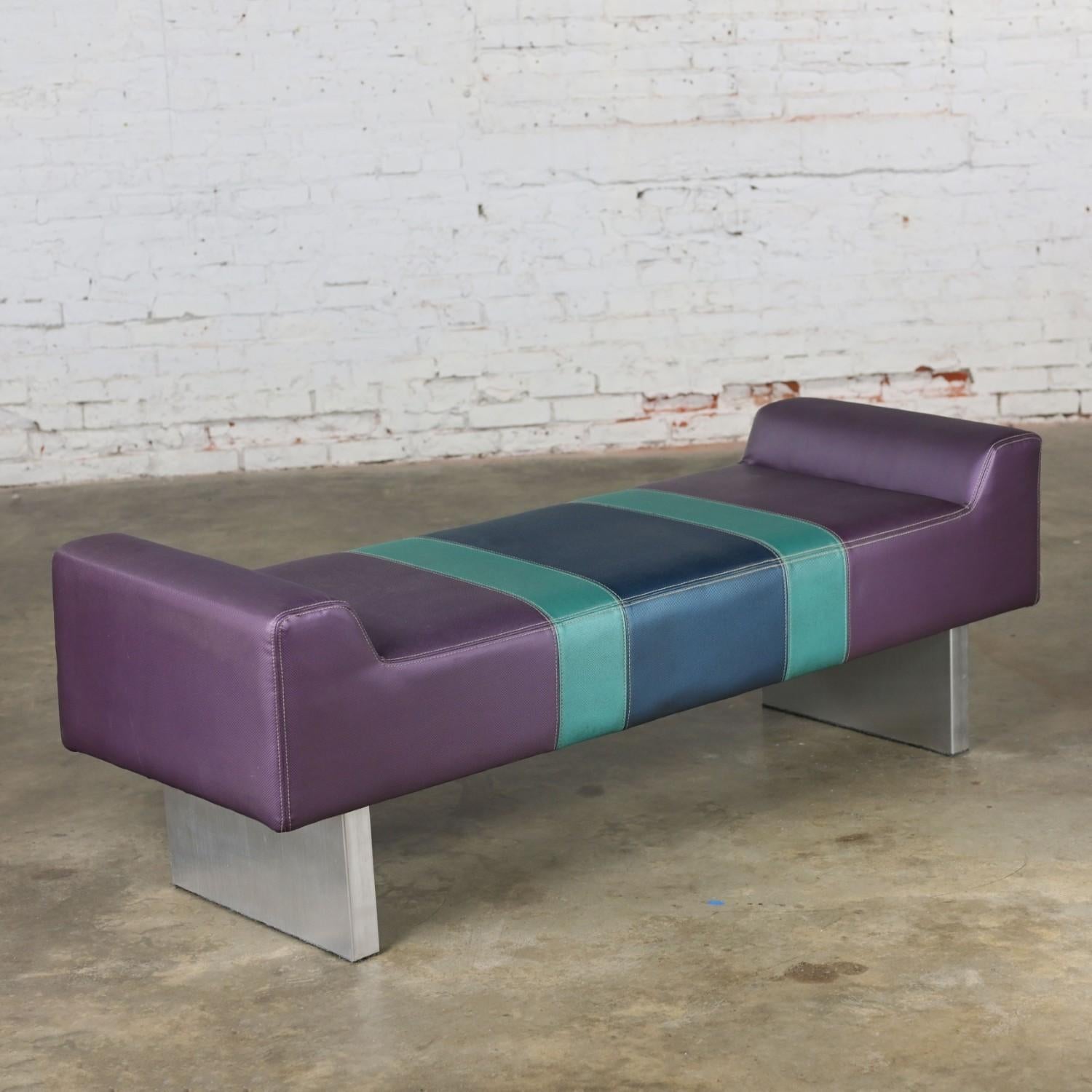 Postmodern Bench Purple Vinyl & Brushed Aluminum Base after the Memphis Group For Sale 3