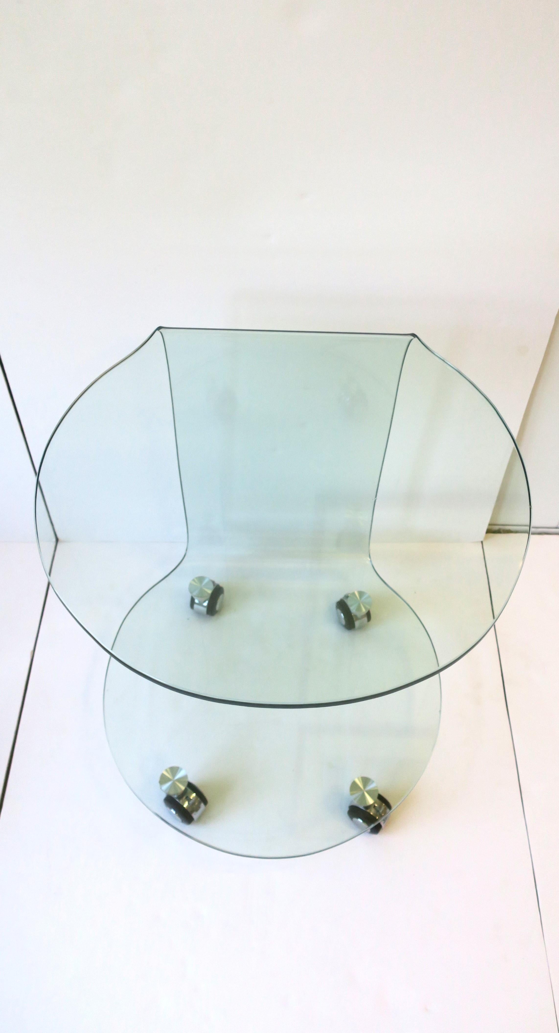 20th Century Postmodern Bent Glass Side or End Table in the Style of Fiam For Sale