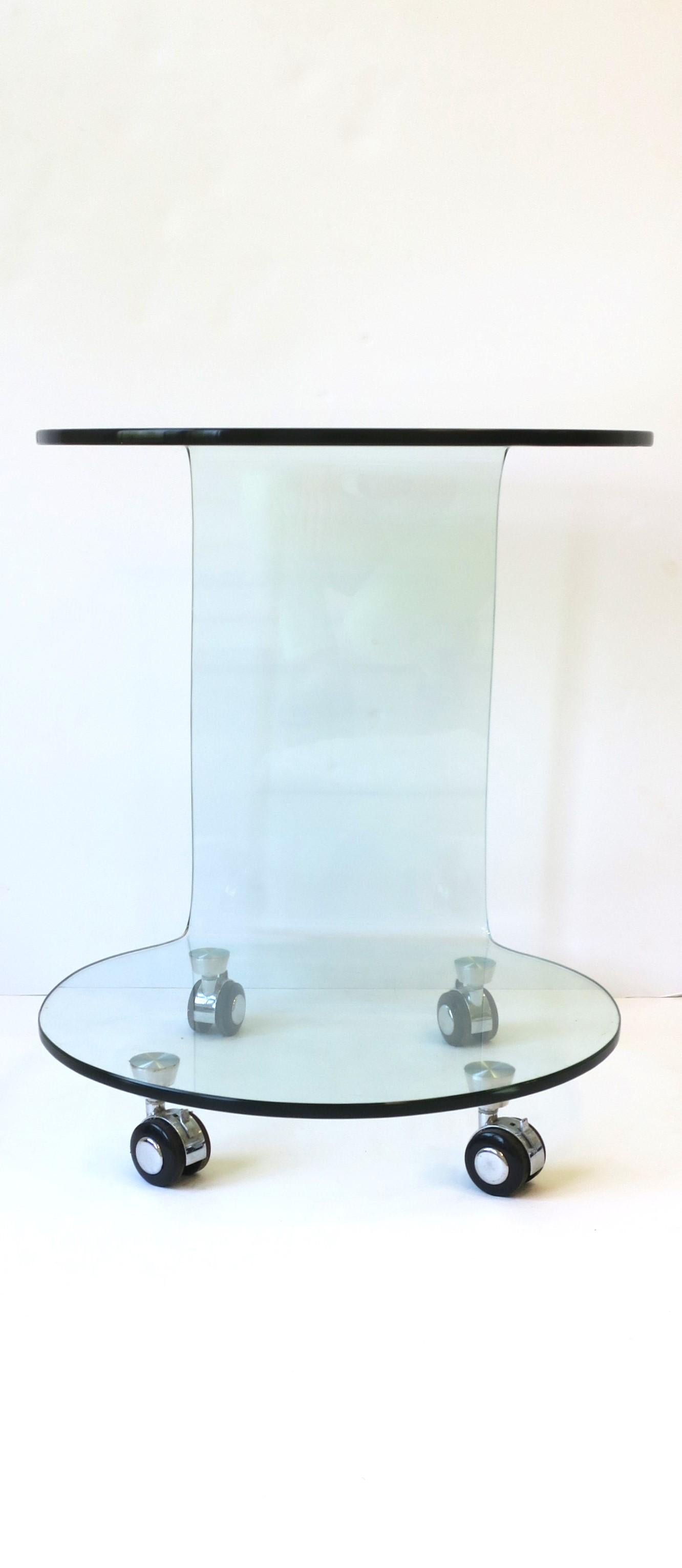 Postmodern Bent Glass Side or End Table in the Style of Fiam For Sale 1